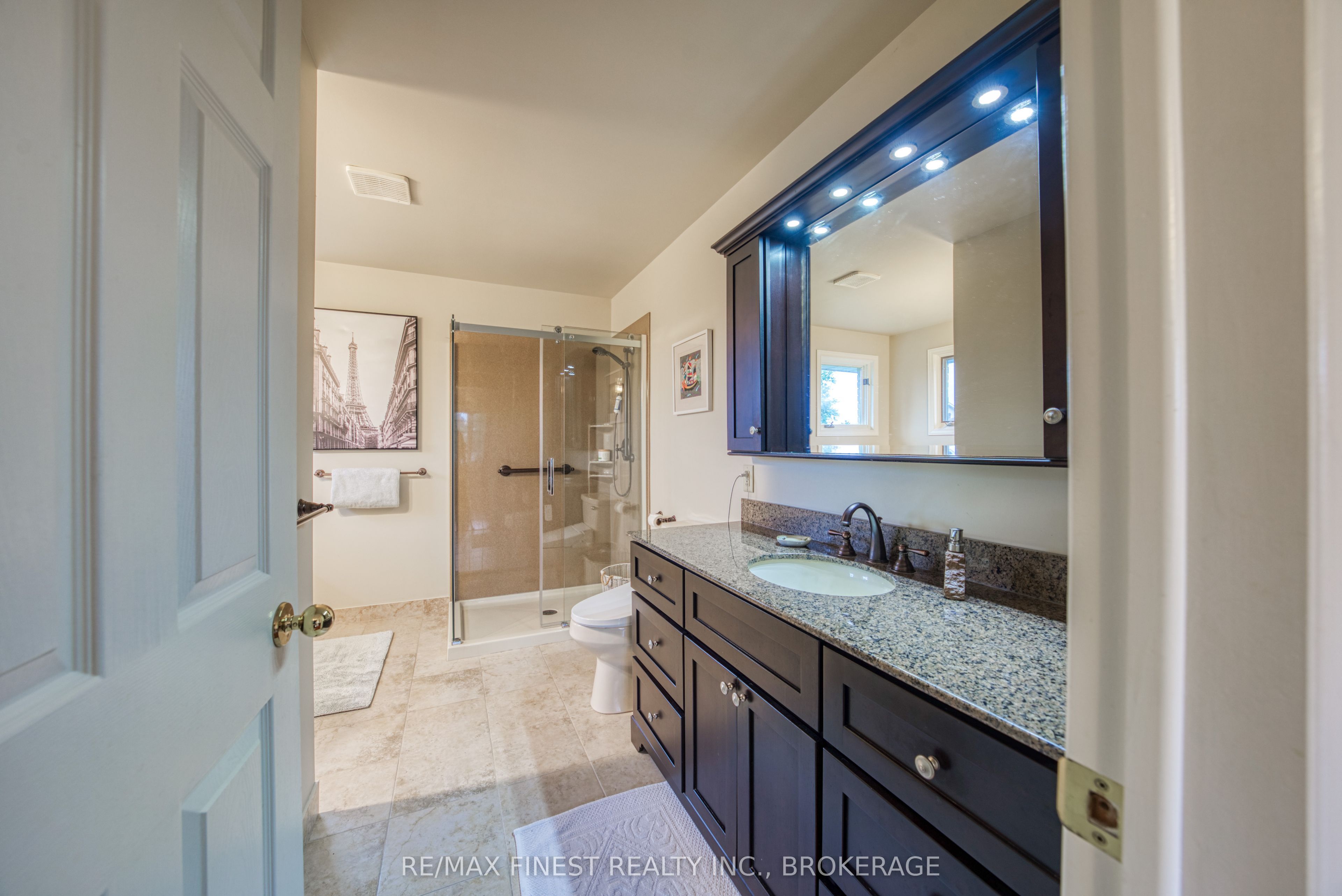 719 Woodside Drive Property Photo 28