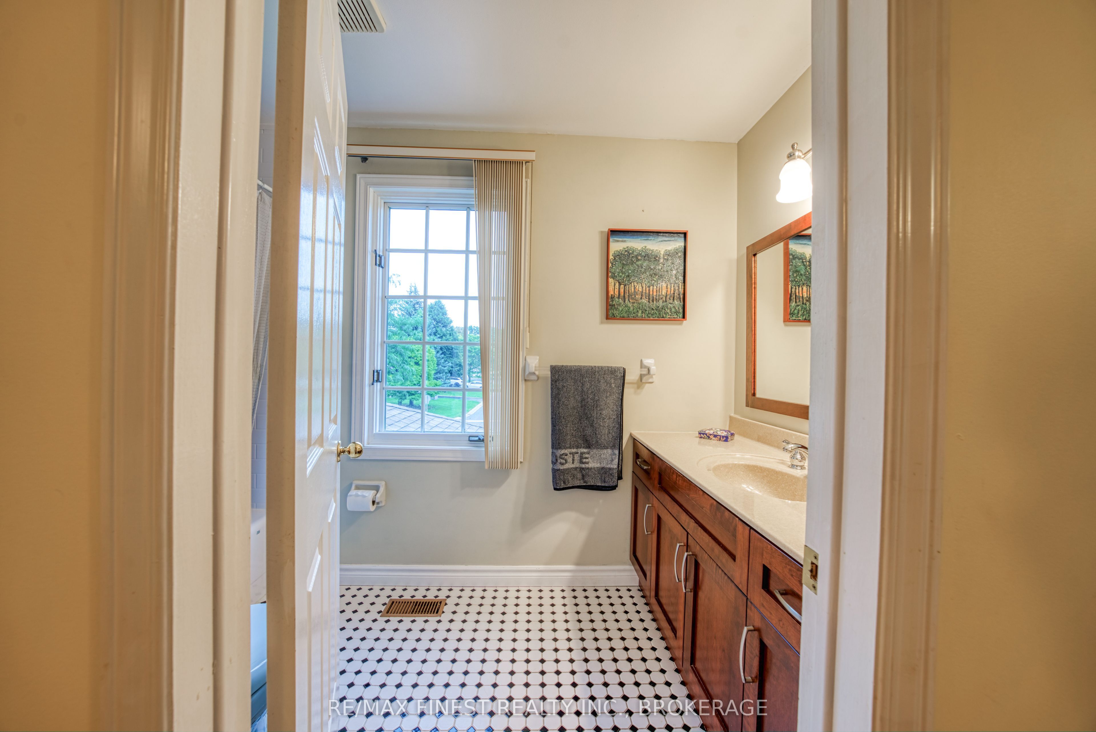 719 Woodside Drive Property Photo 33