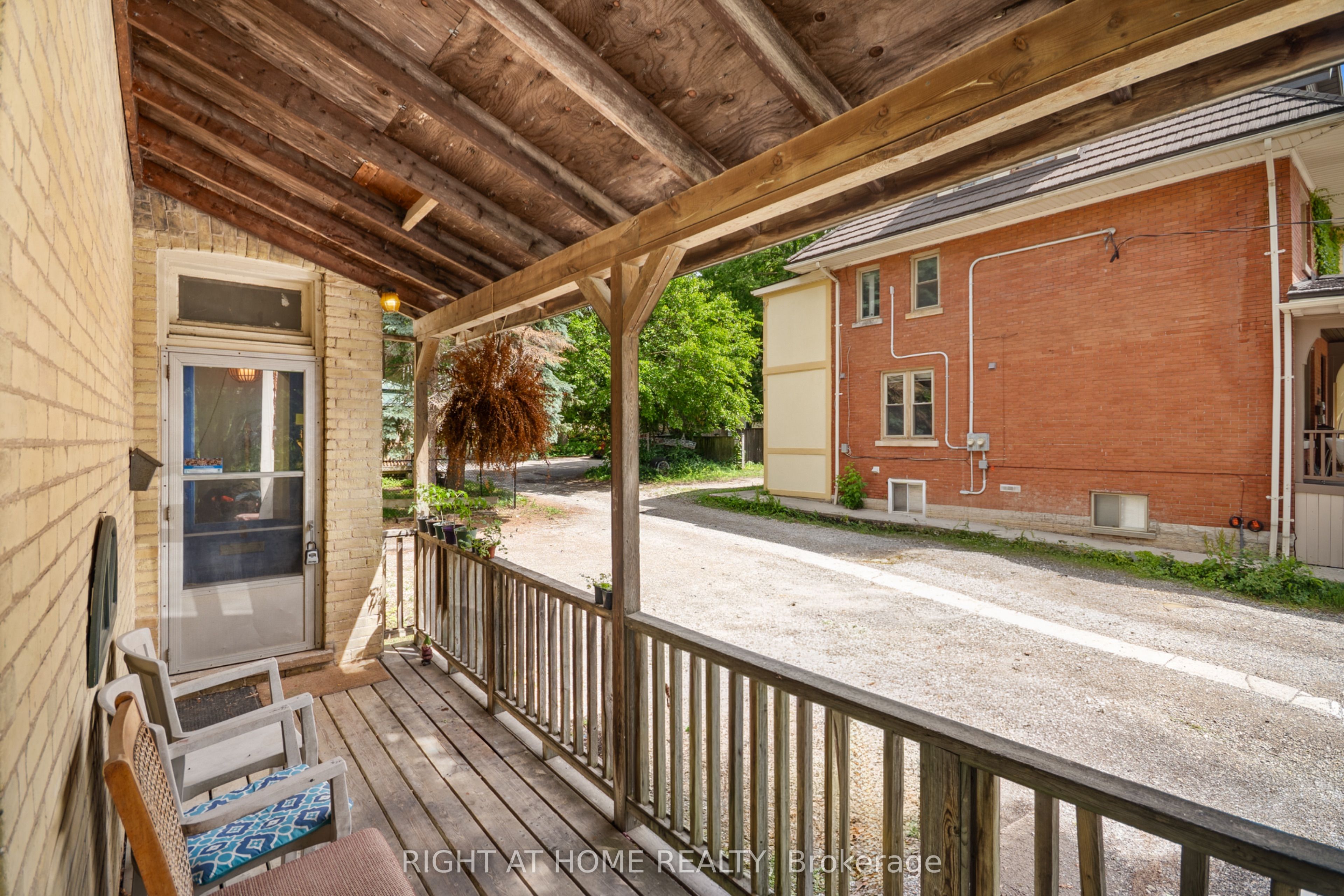 202 Sydenham Street Property Photo 6