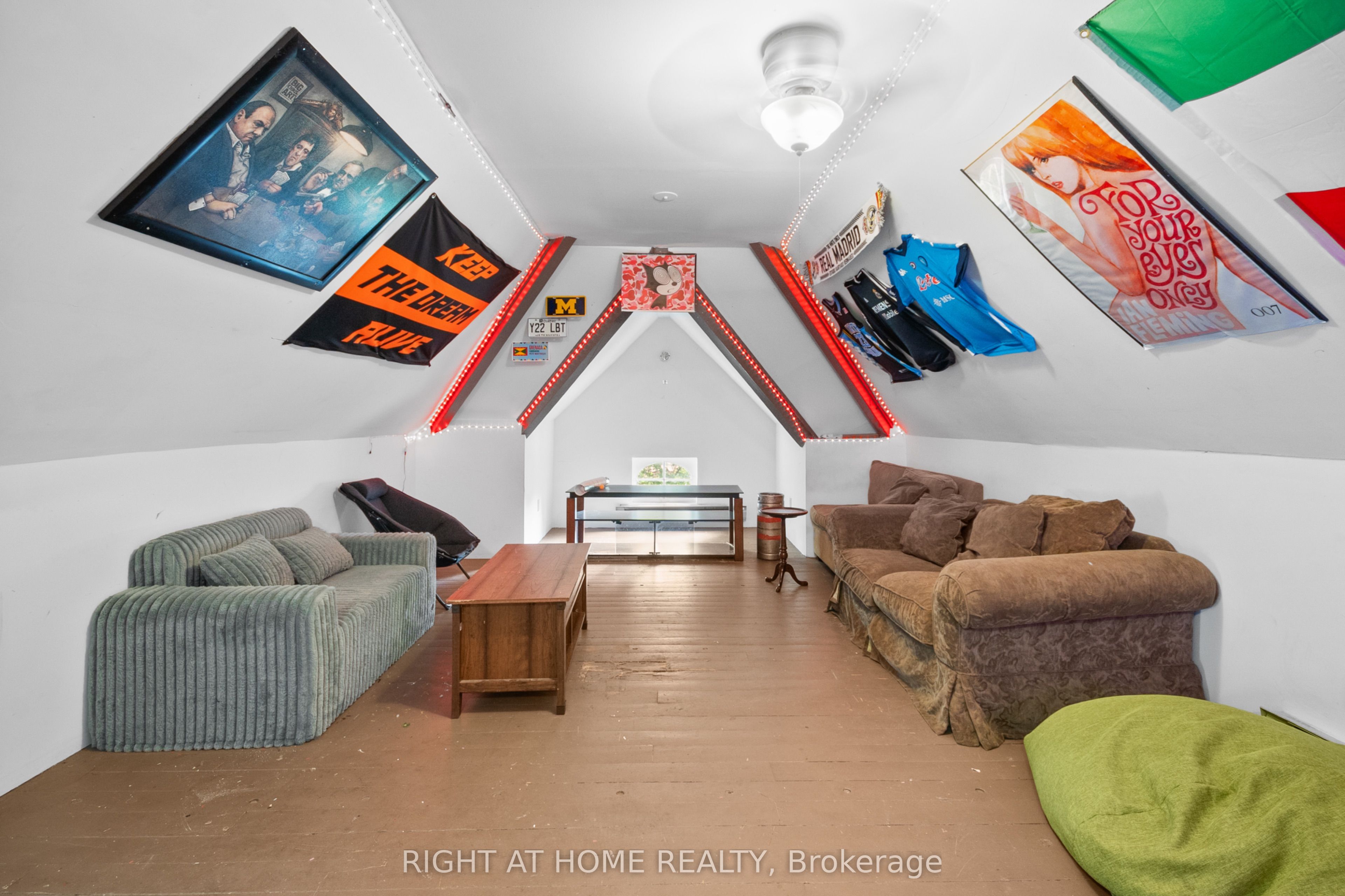 202 Sydenham Street Property Photo 16