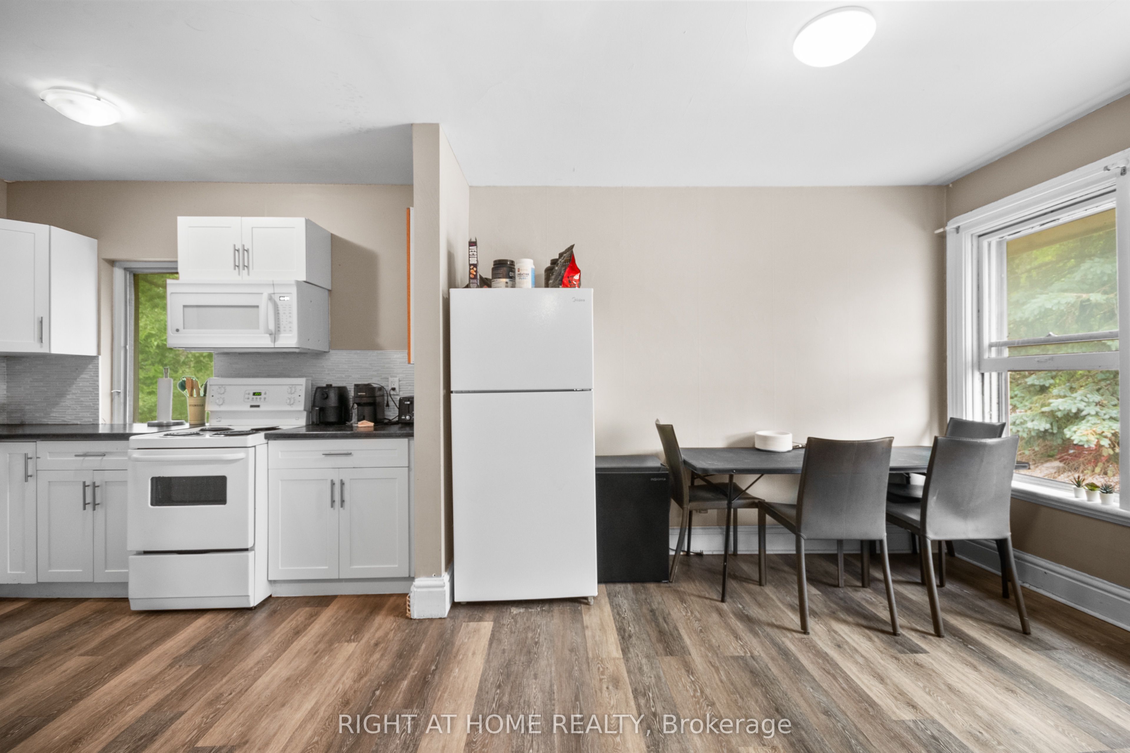 202 Sydenham Street Property Photo 22
