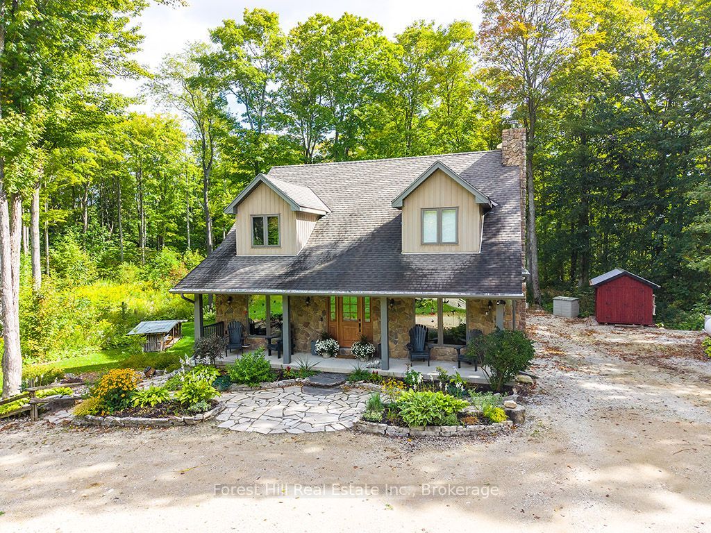 495595 Veterans Road S Property Photo 1