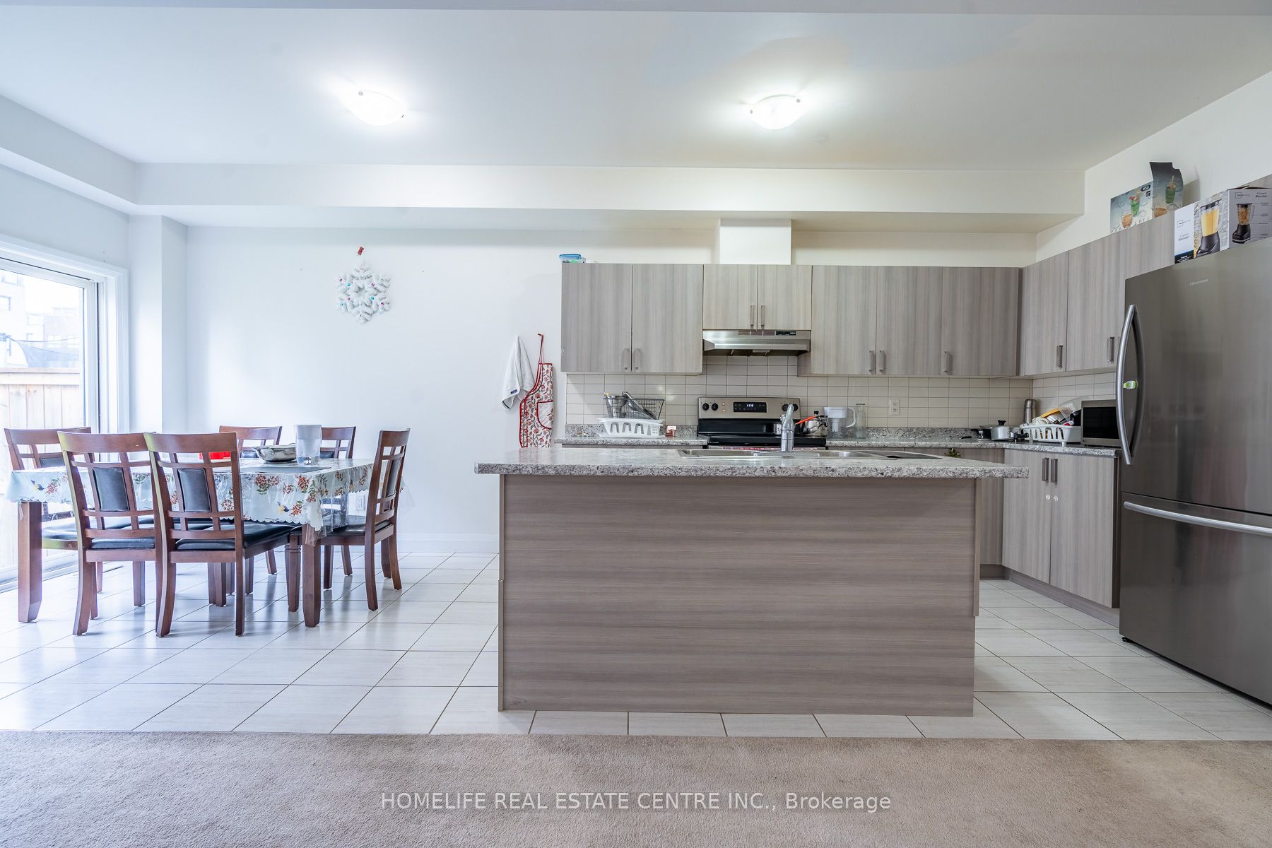 6691 Cropp Street Property Photo 9