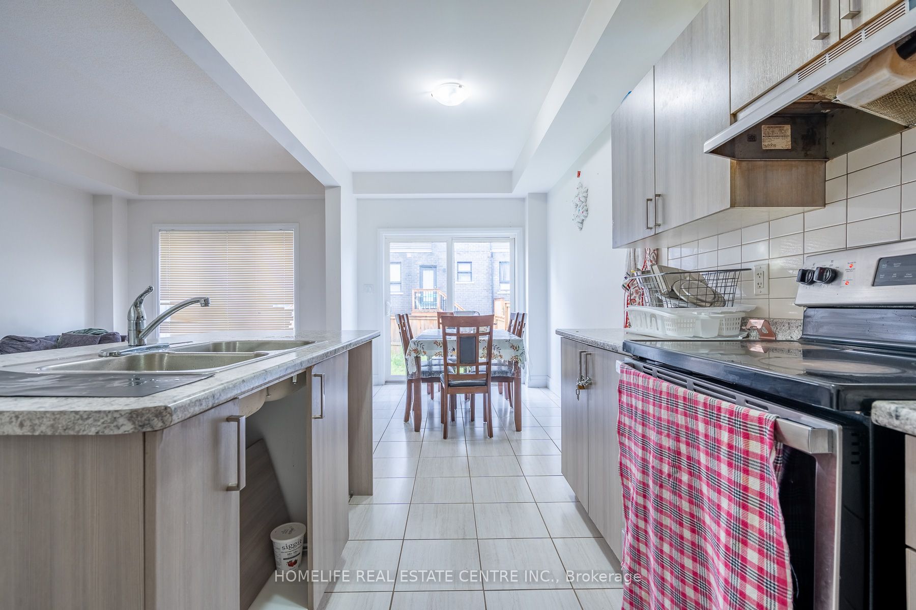6691 Cropp Street Property Photo 12