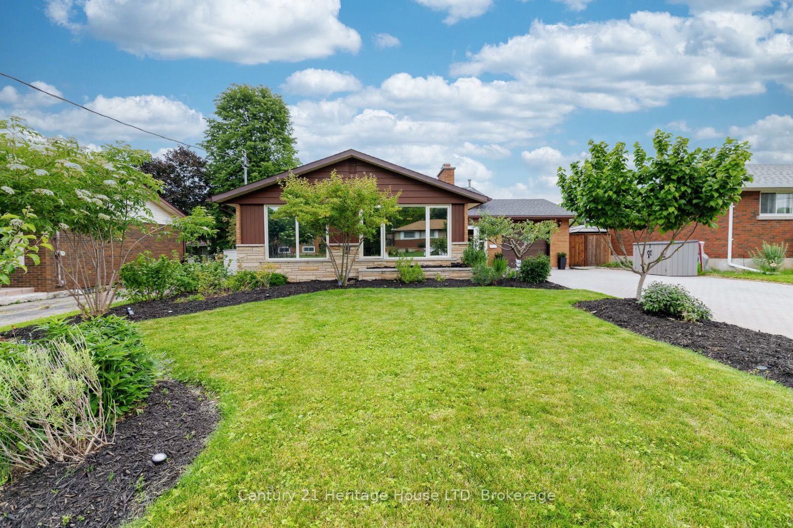 14 Stanley Street Property Photo 2