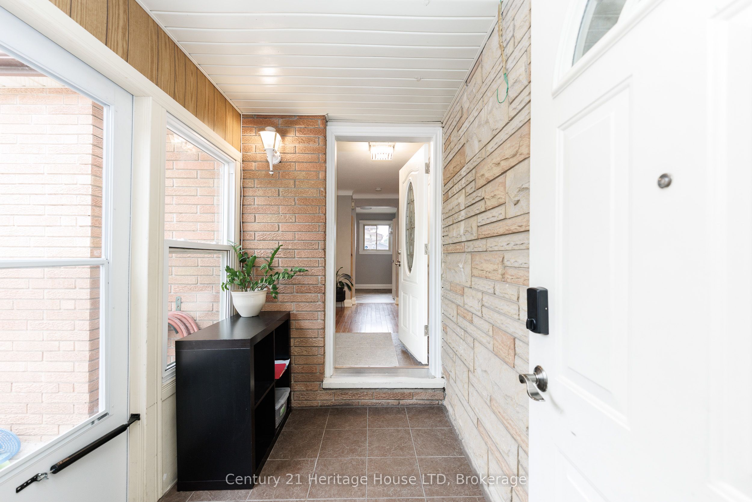 14 Stanley Street Property Photo 6