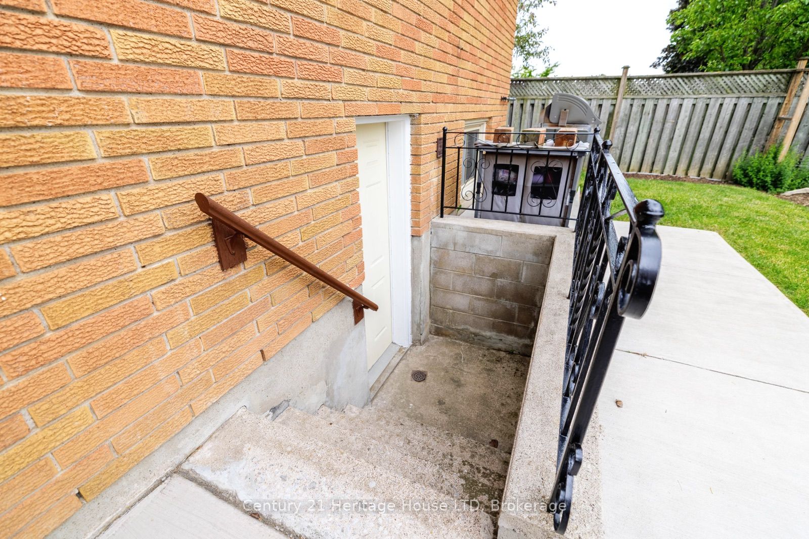 14 Stanley Street Property Photo 31