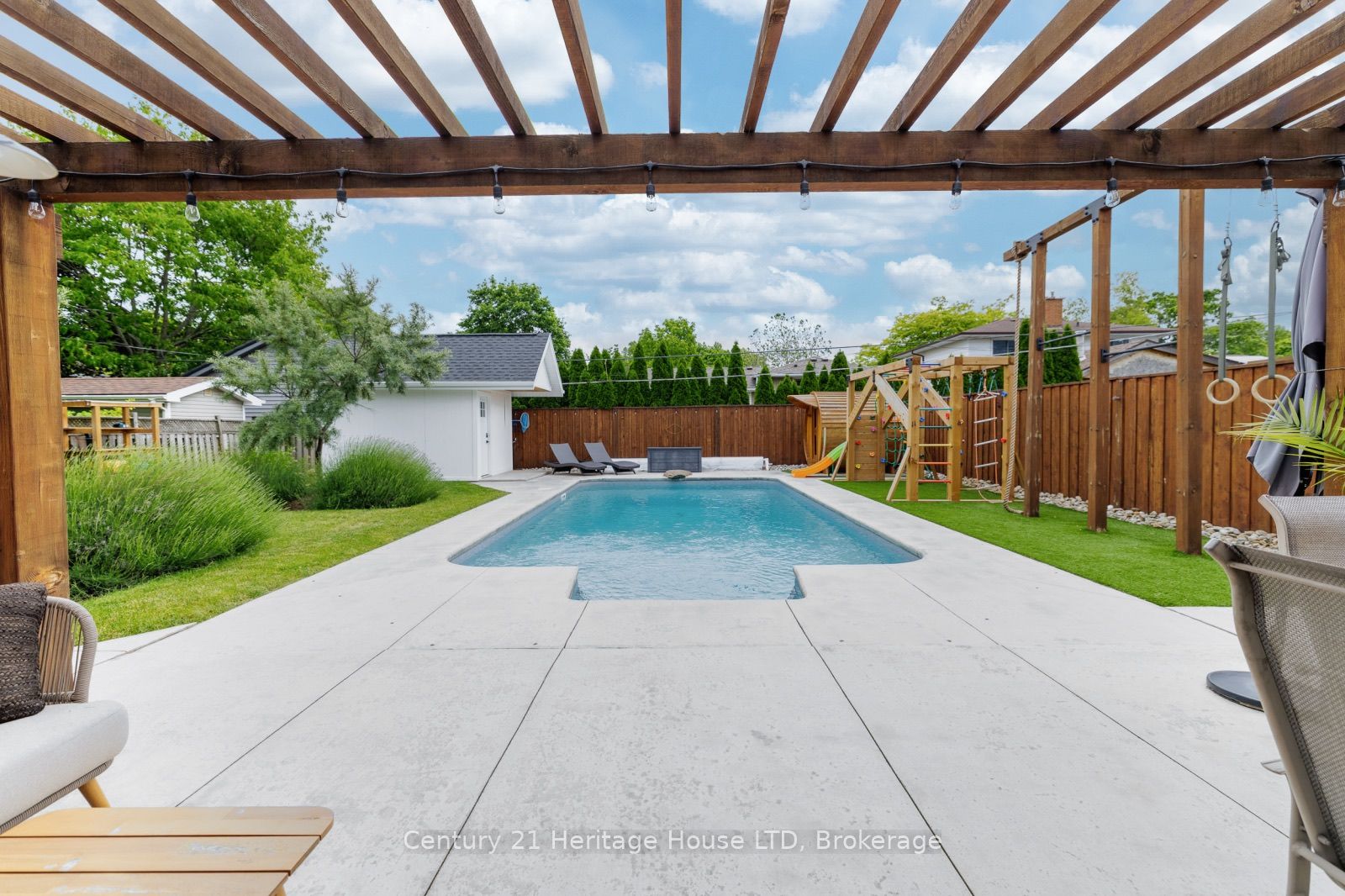 14 Stanley Street Property Photo 32