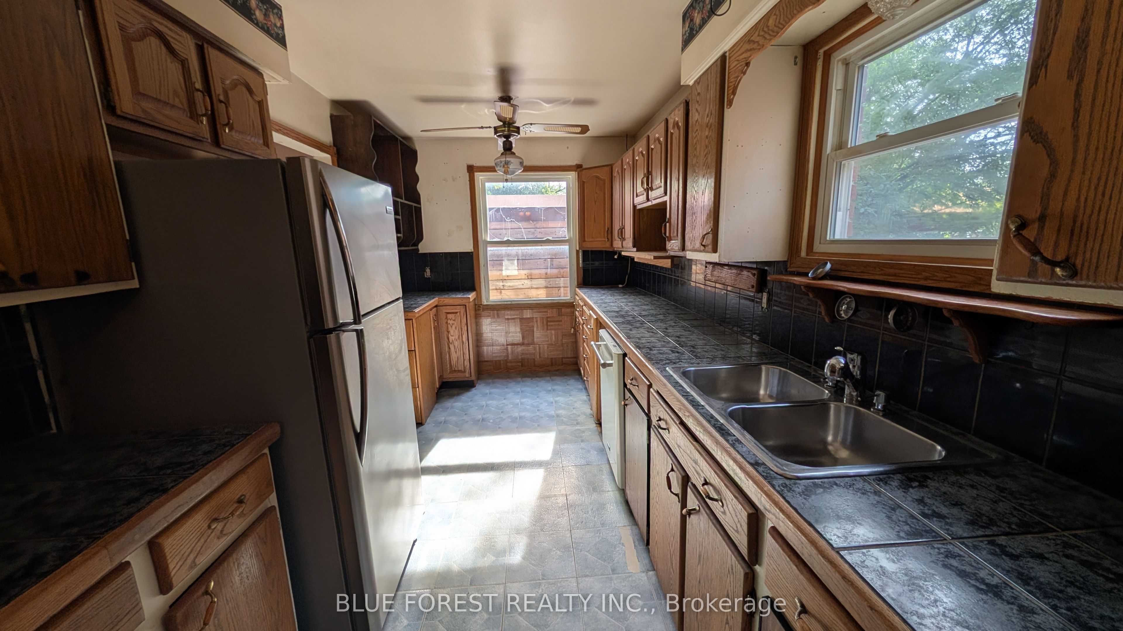 112 Marlborough Avenue Property Photo 3