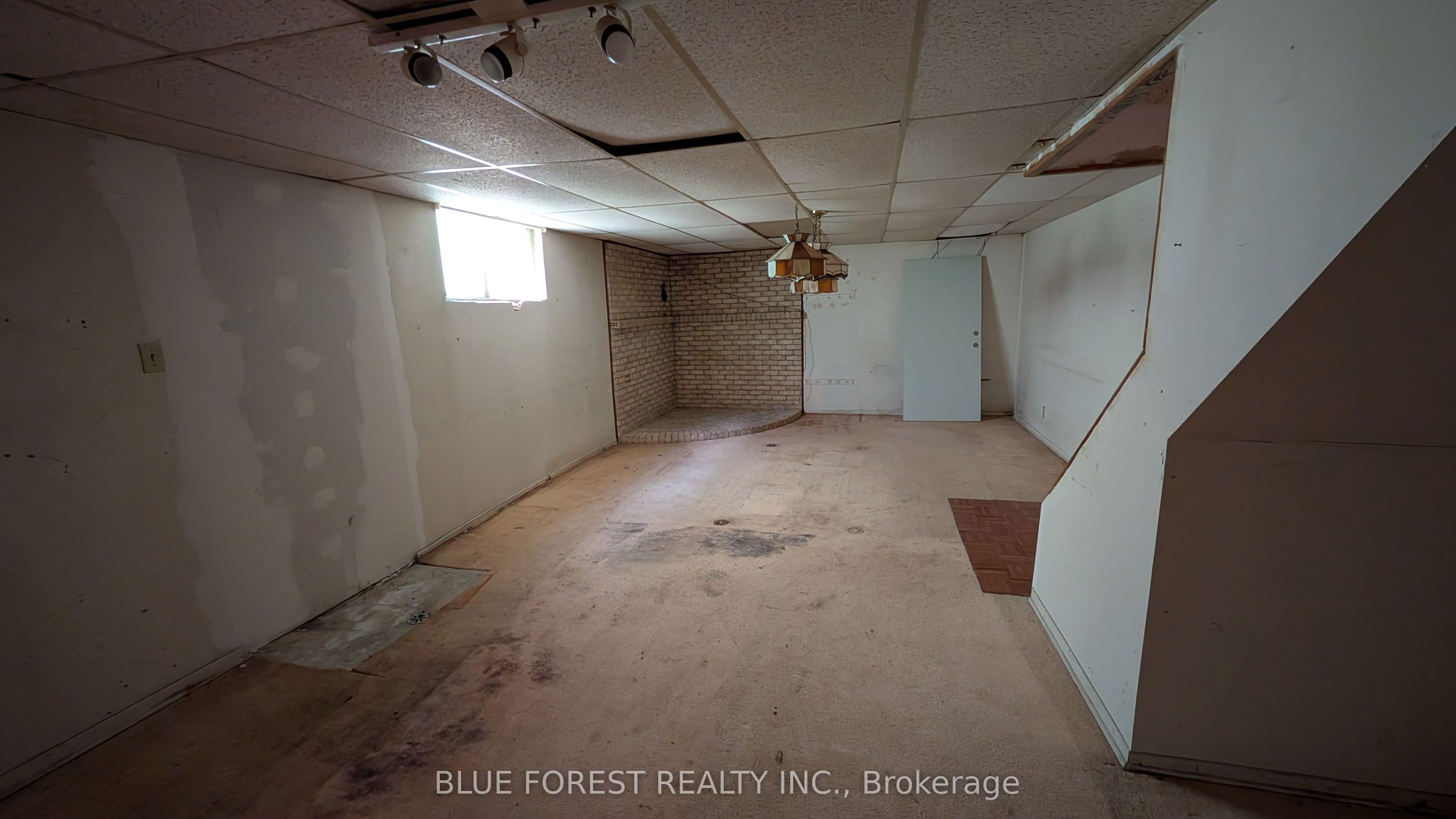 112 Marlborough Avenue Property Photo 8