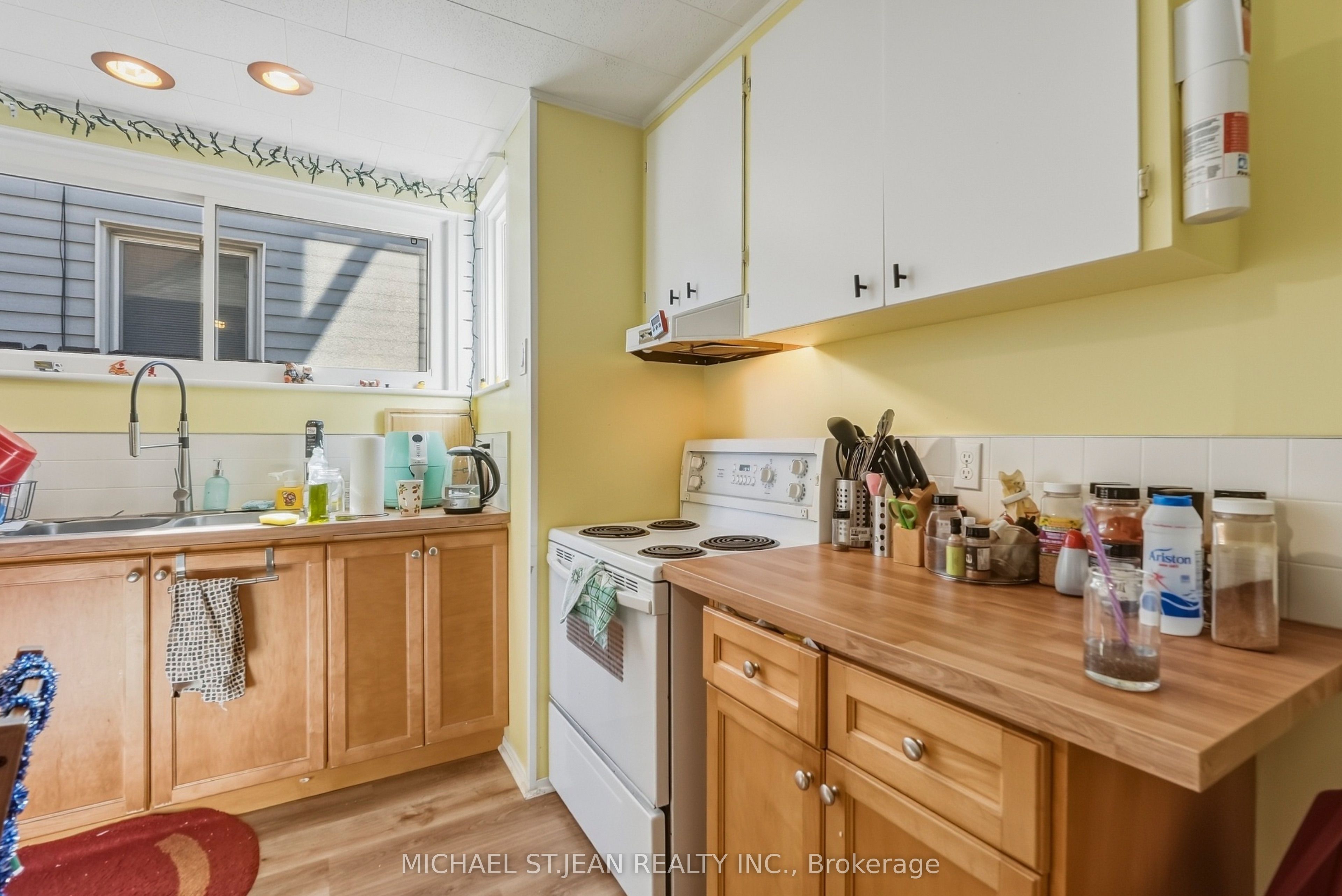 84 West Avenue S Property Photo 14