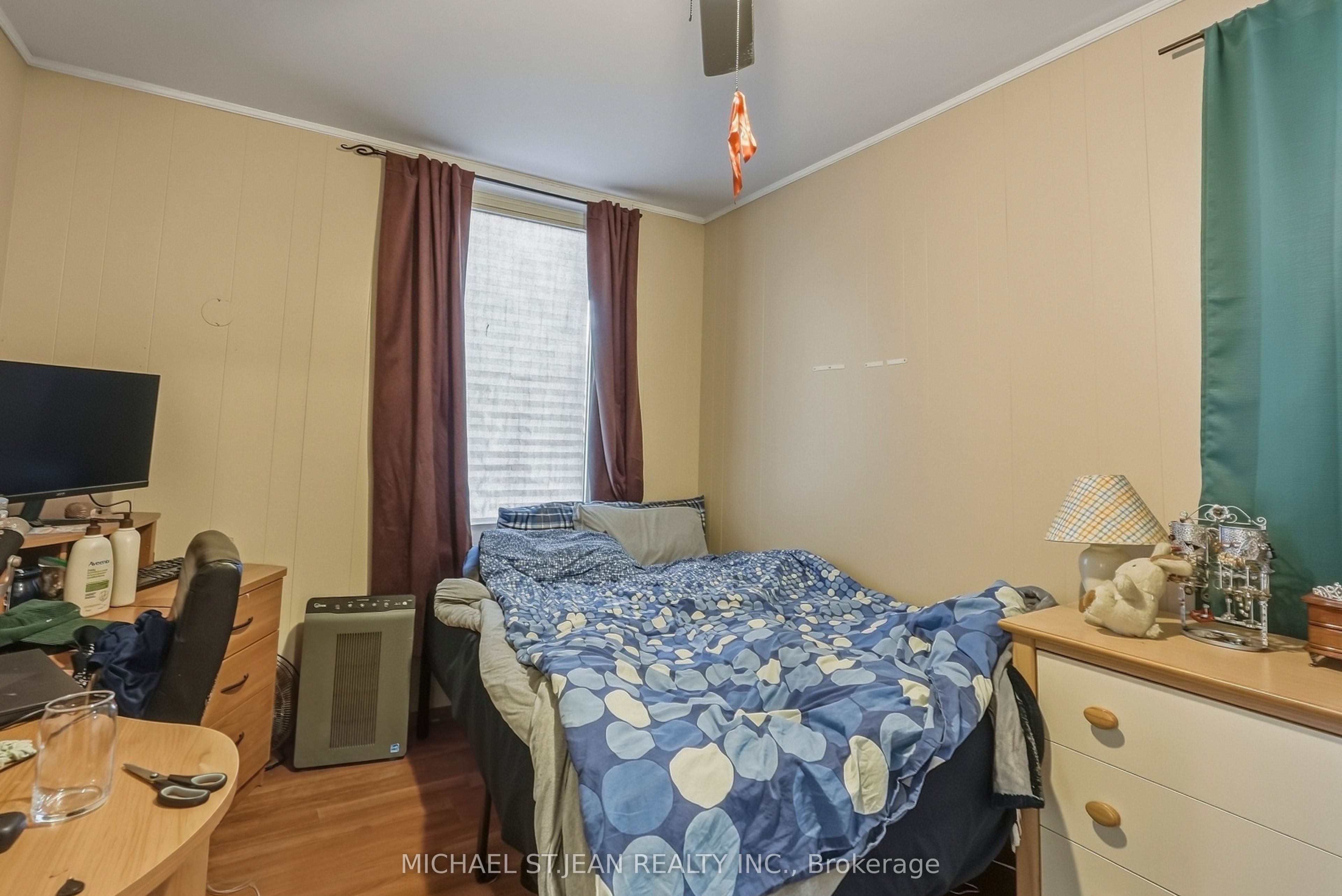 84 West Avenue S Property Photo 18