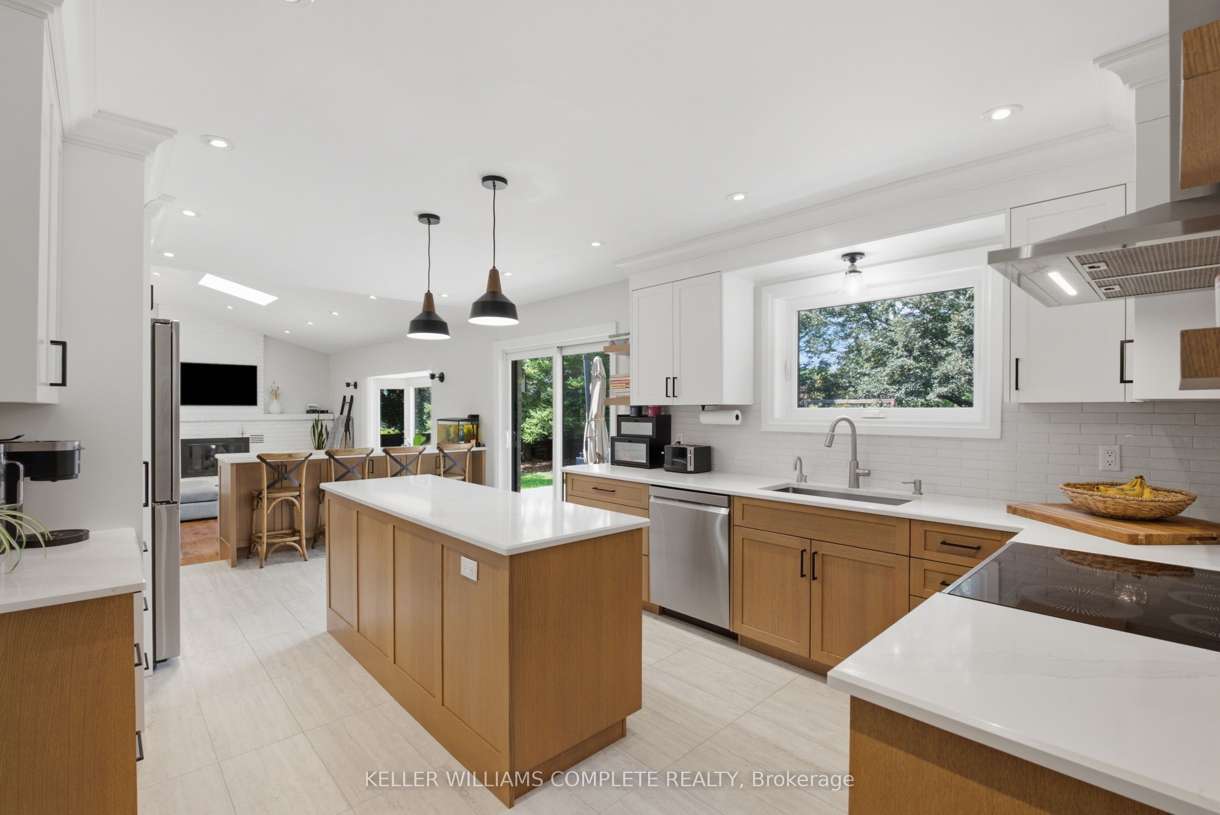 27 John Martin Crescent Property Photo 14