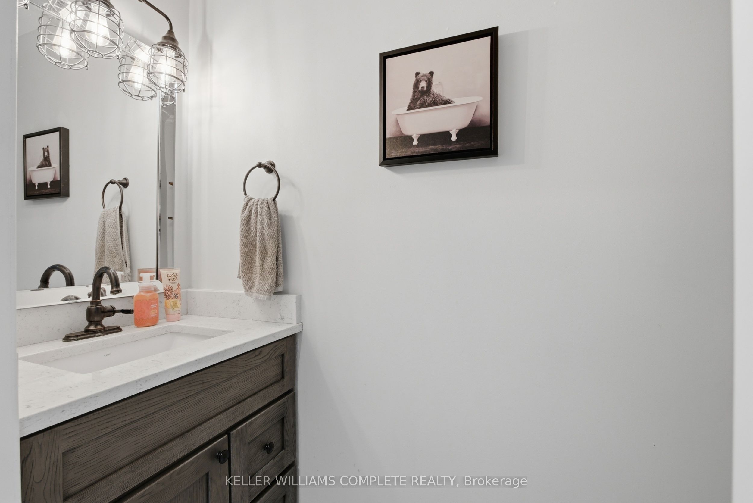 27 John Martin Crescent Property Photo 21