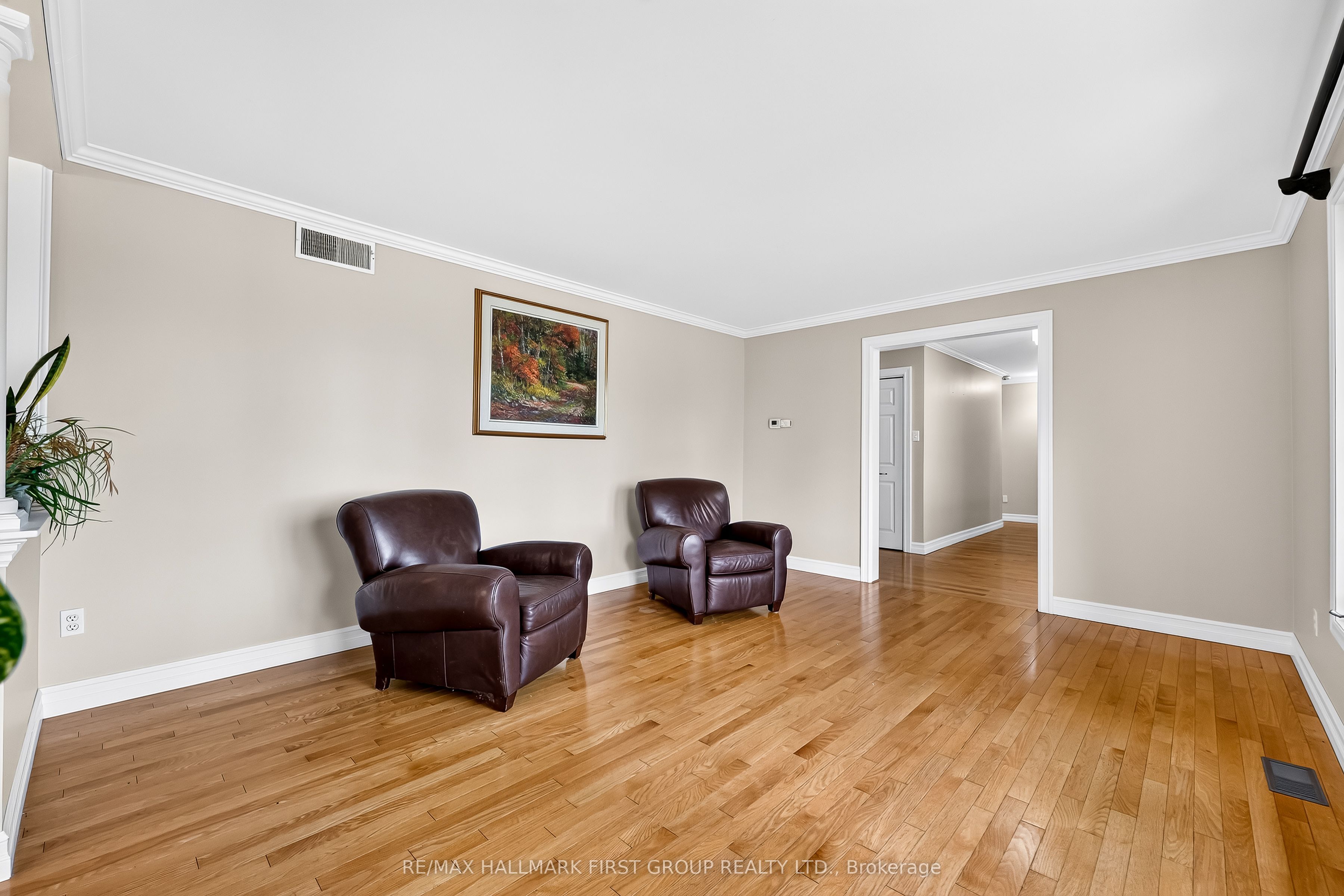 1887 Campbell Avenue Property Photo 10