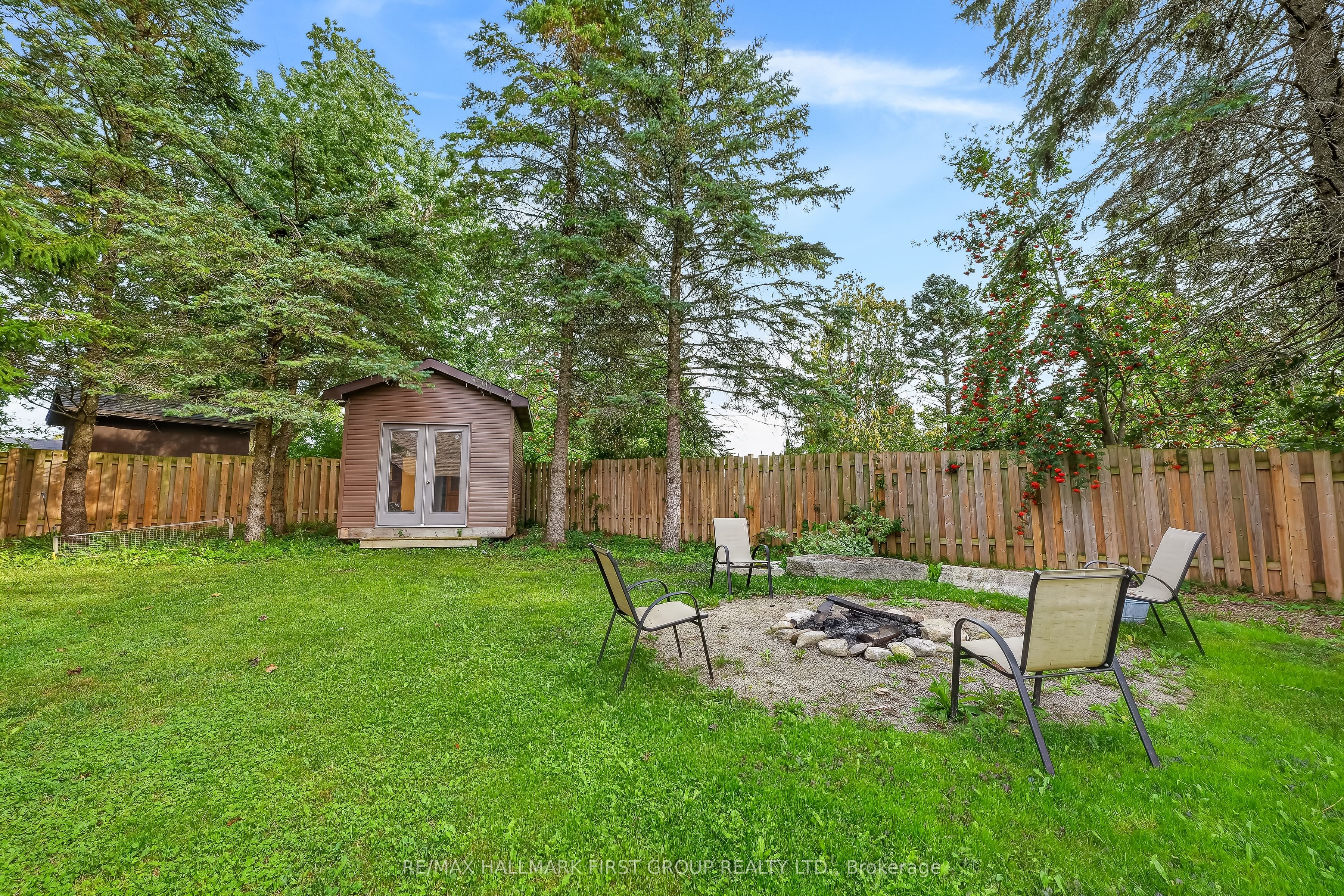1887 Campbell Avenue Property Photo 43