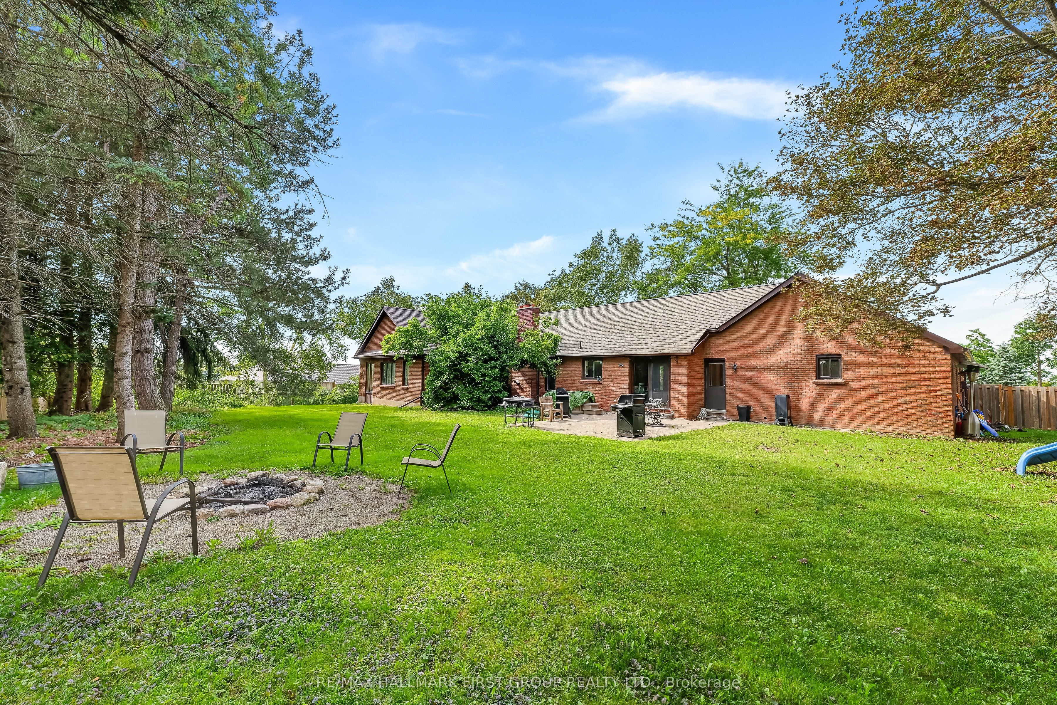 1887 Campbell Avenue Property Photo 45