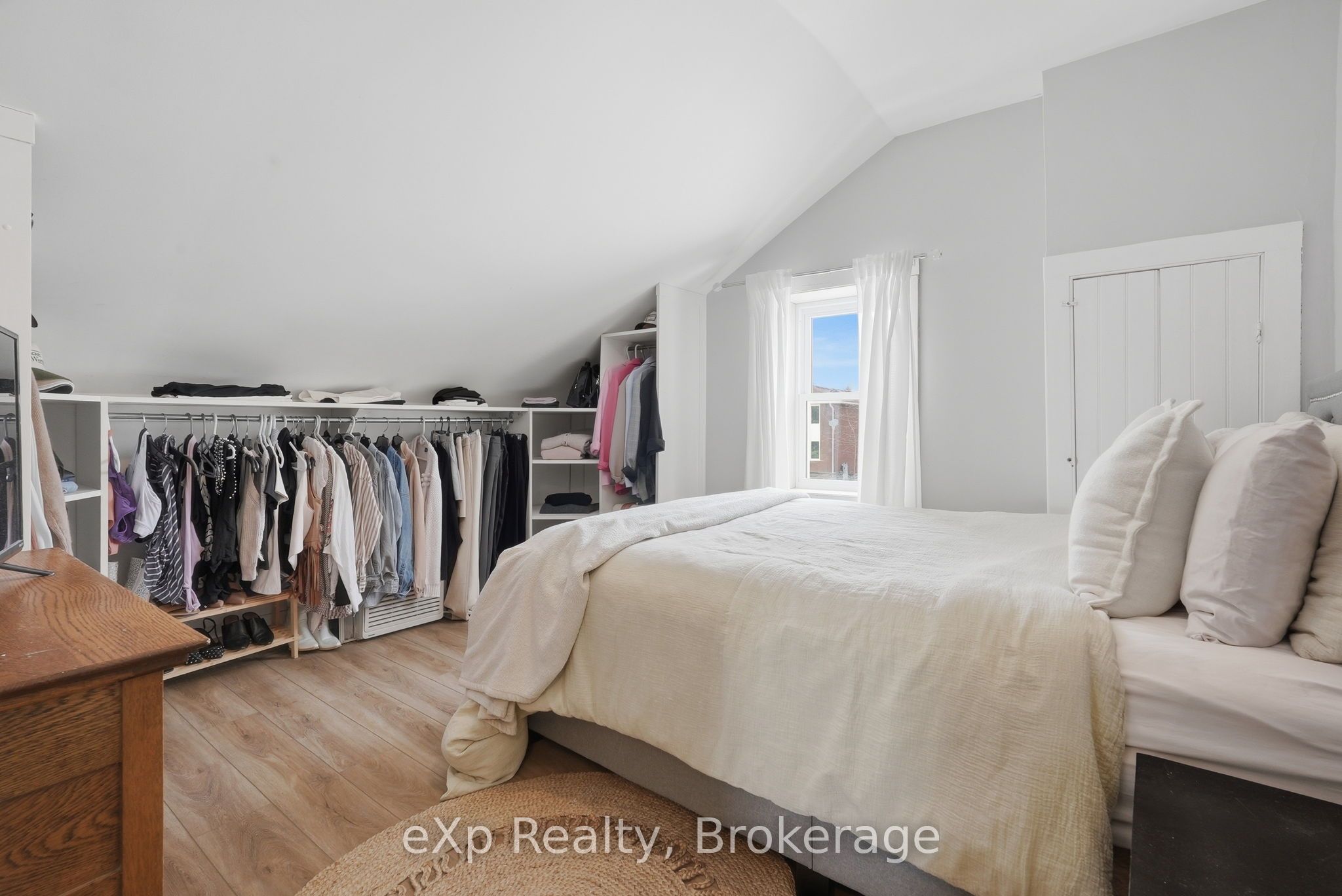 255 Waterloo Street Property Photo 26