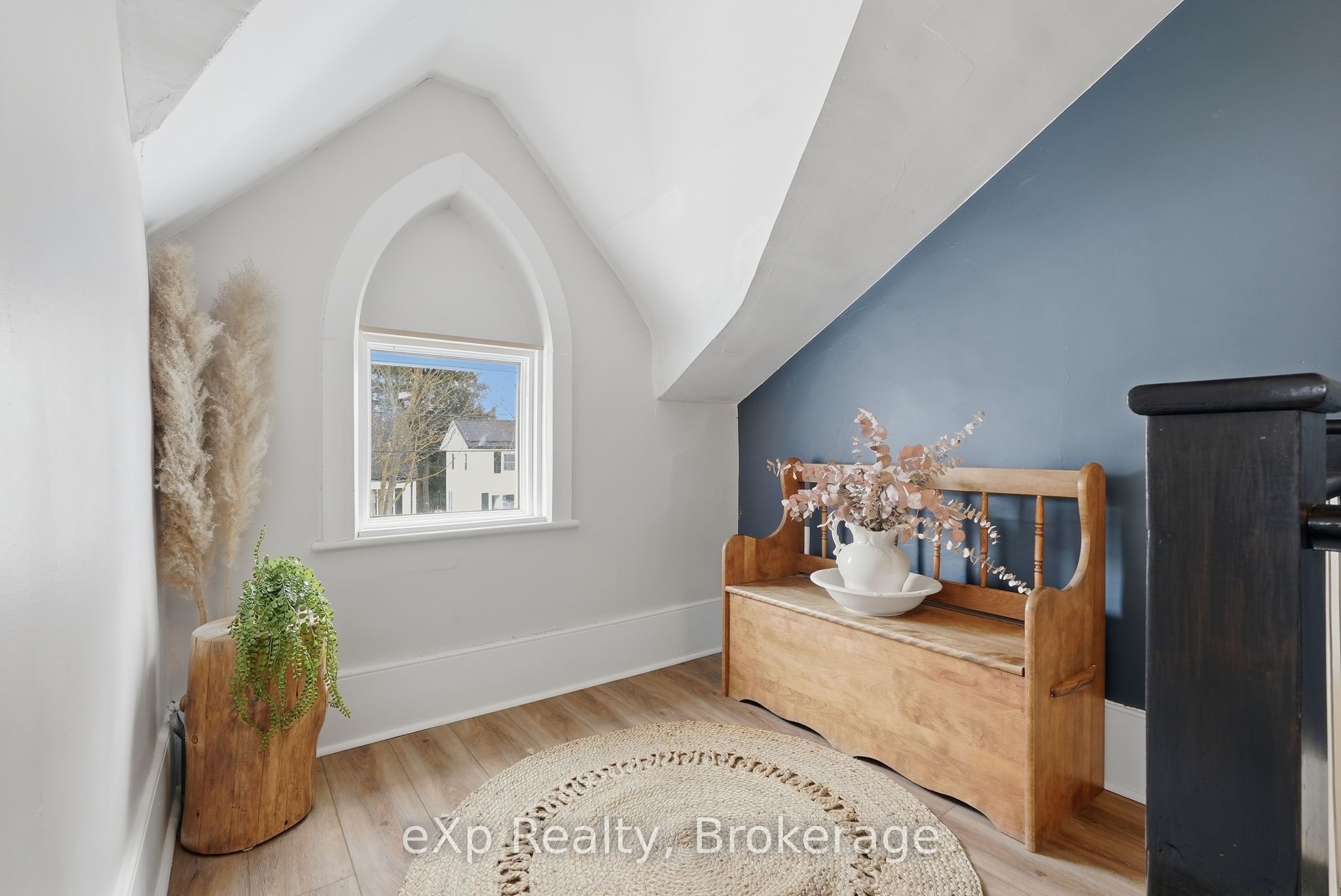 255 Waterloo Street Property Photo 28
