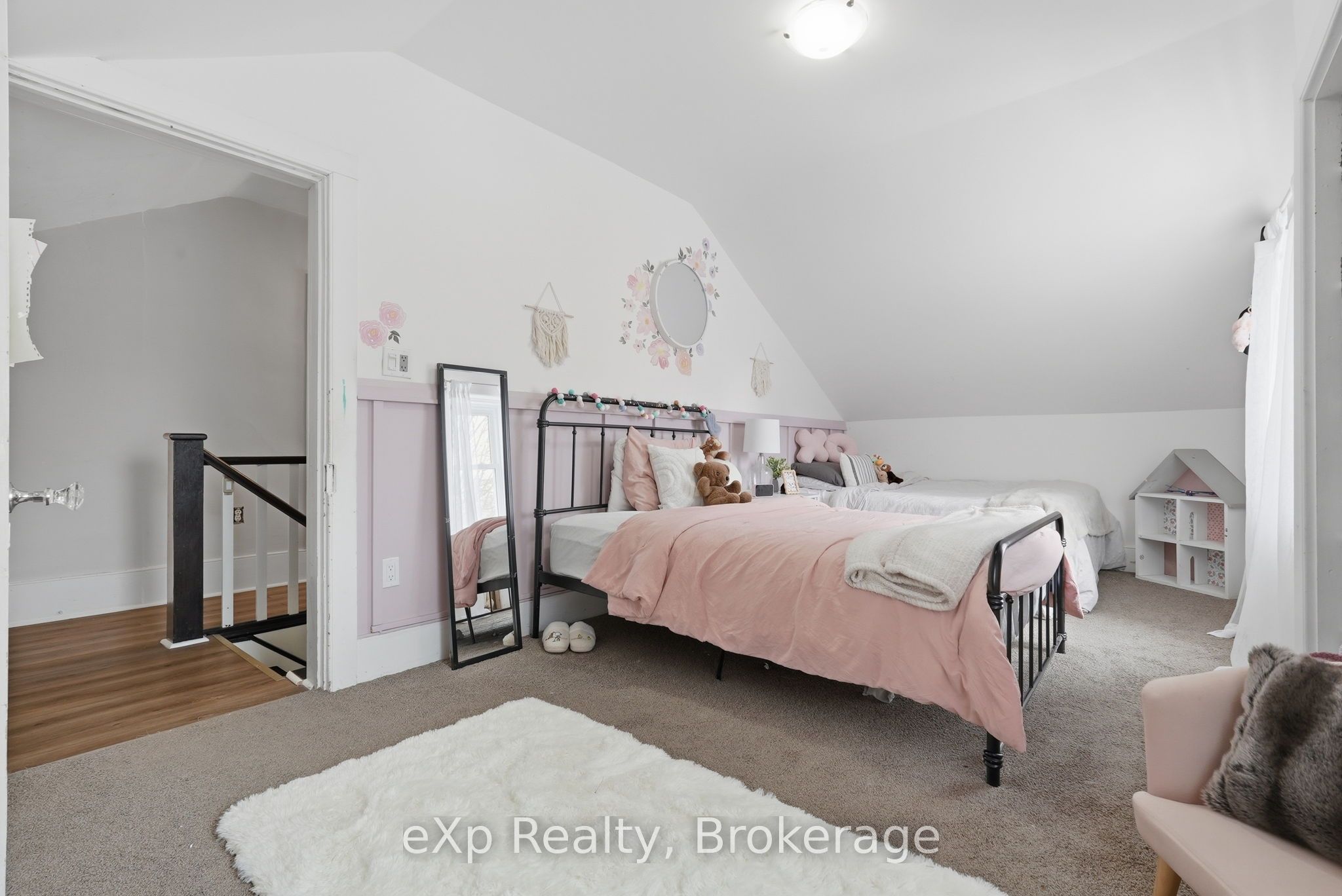 255 Waterloo Street Property Photo 29