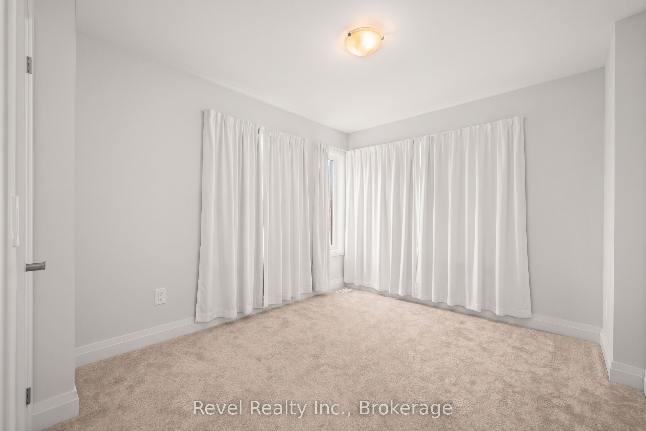 1 Keenan Street Property Photo 31