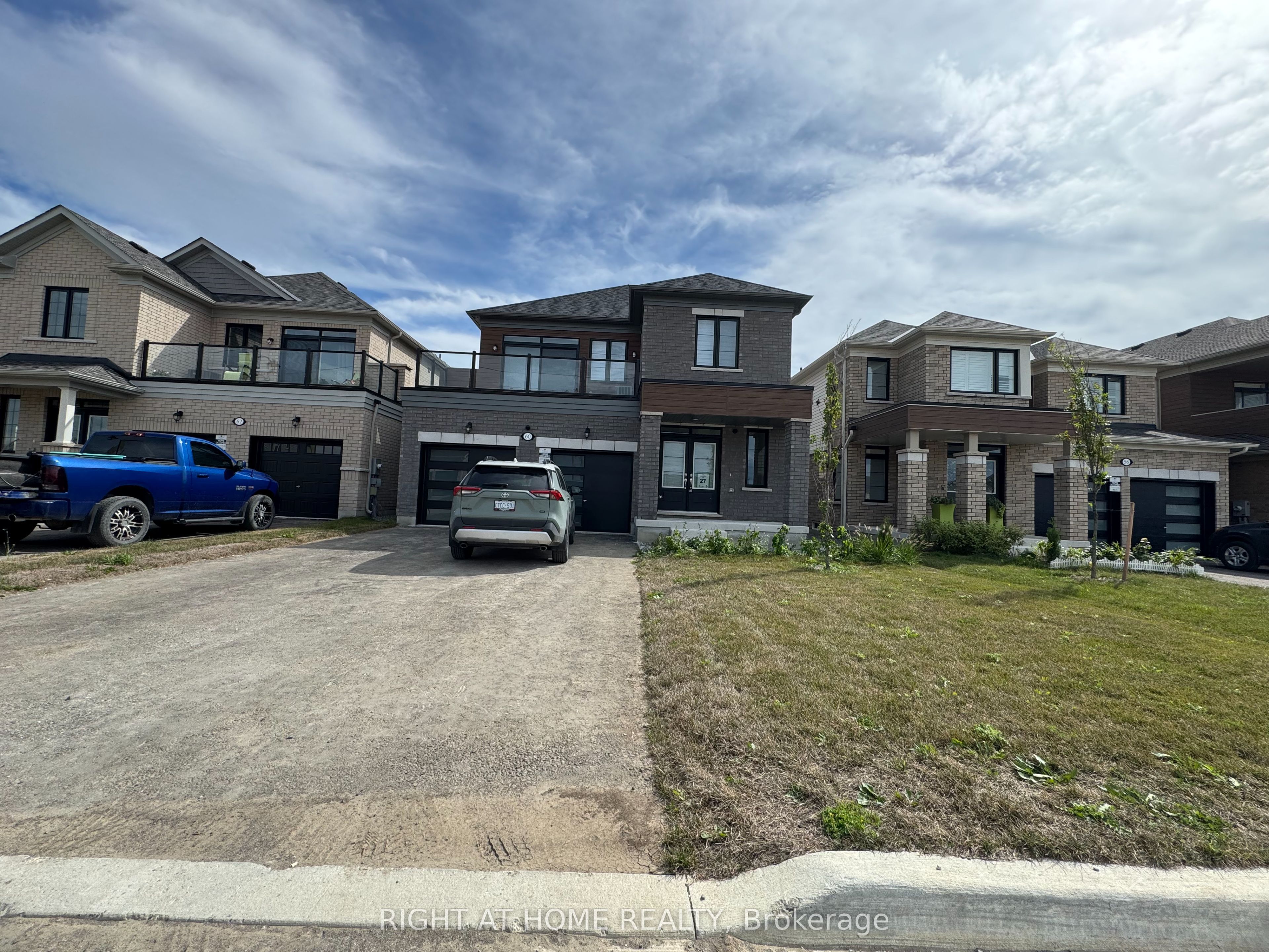 60 Debois Street Main Property Photo 2