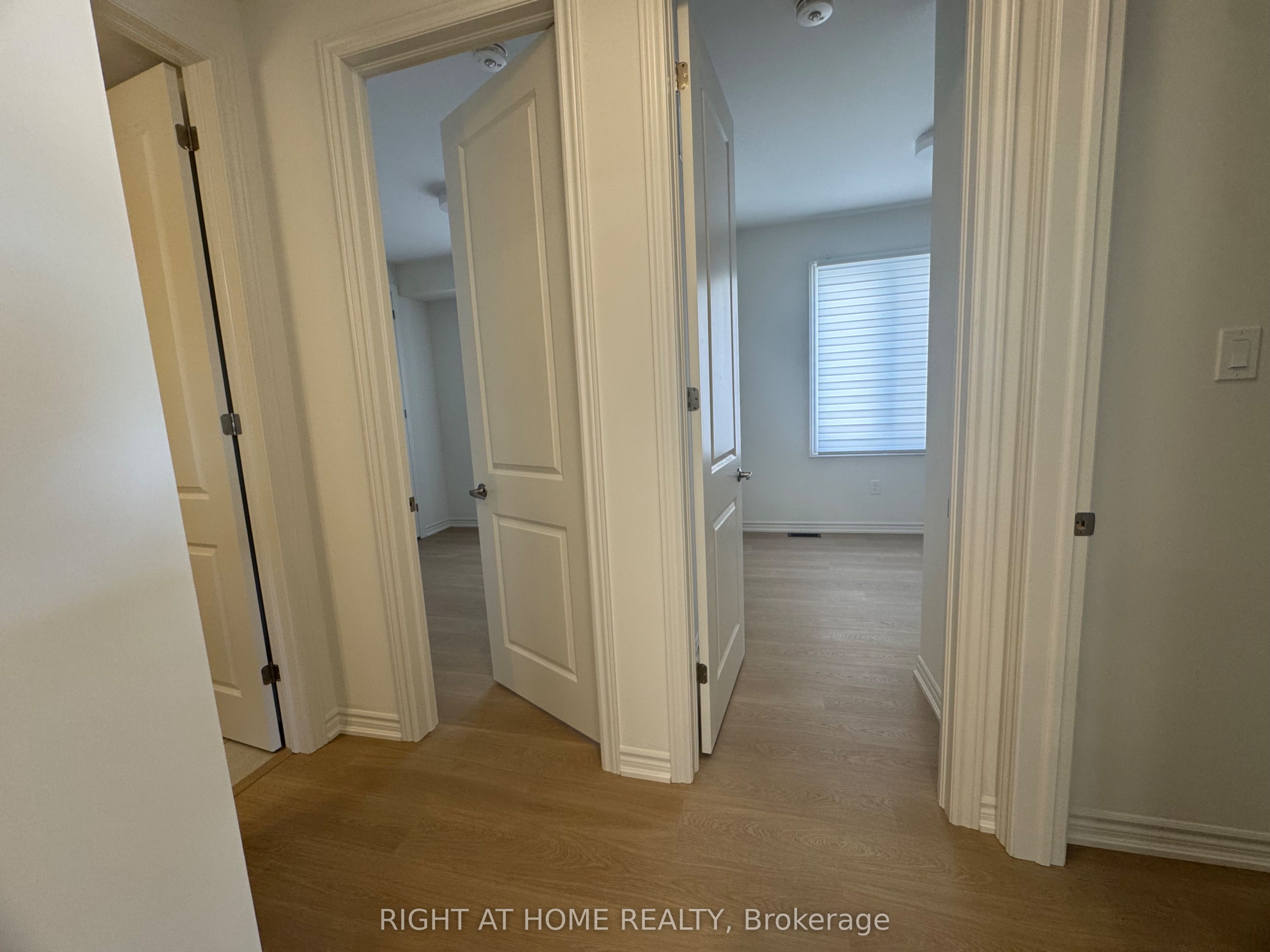 60 Debois Street Main Property Photo 22