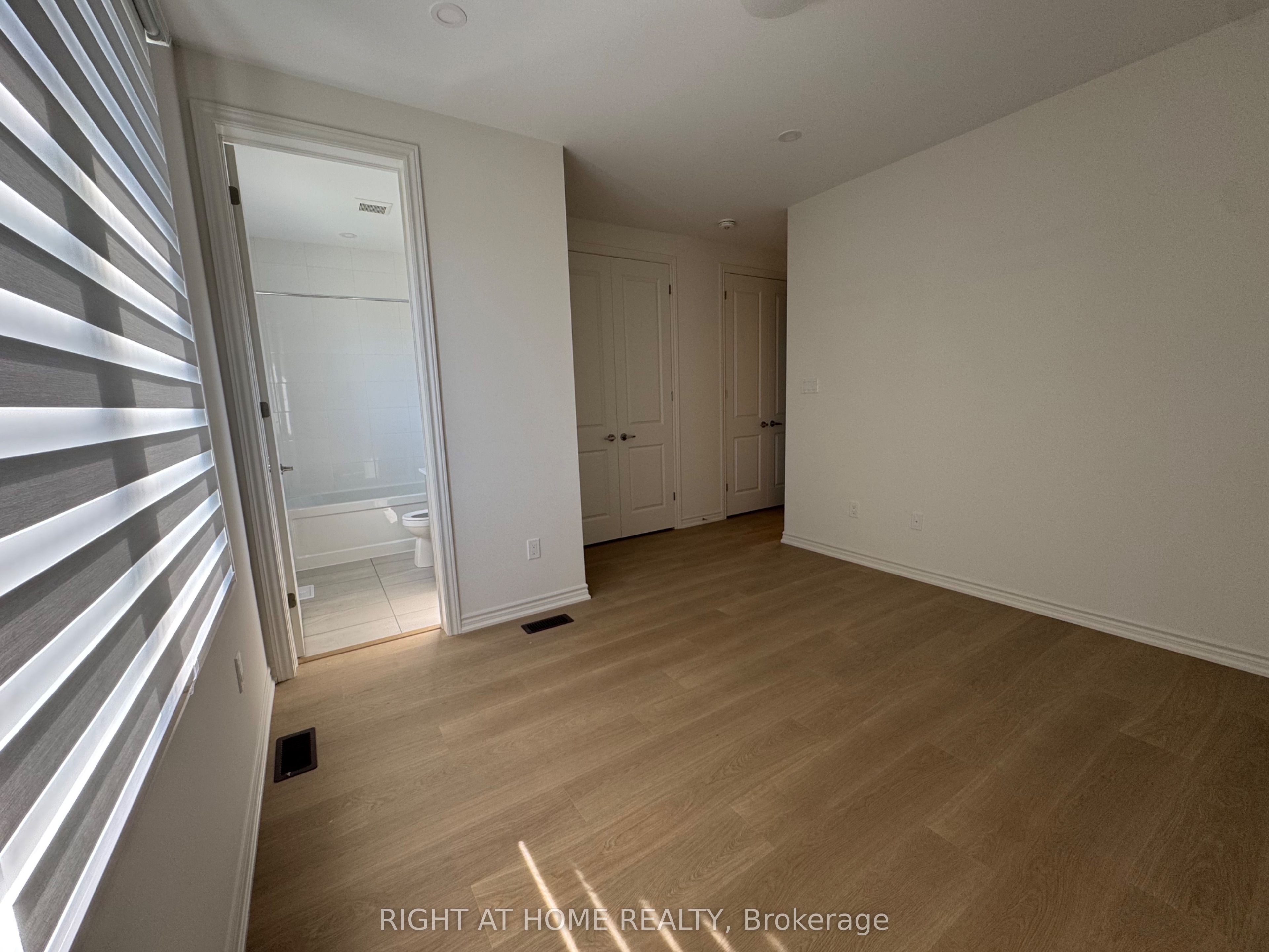 60 Debois Street Main Property Photo 26