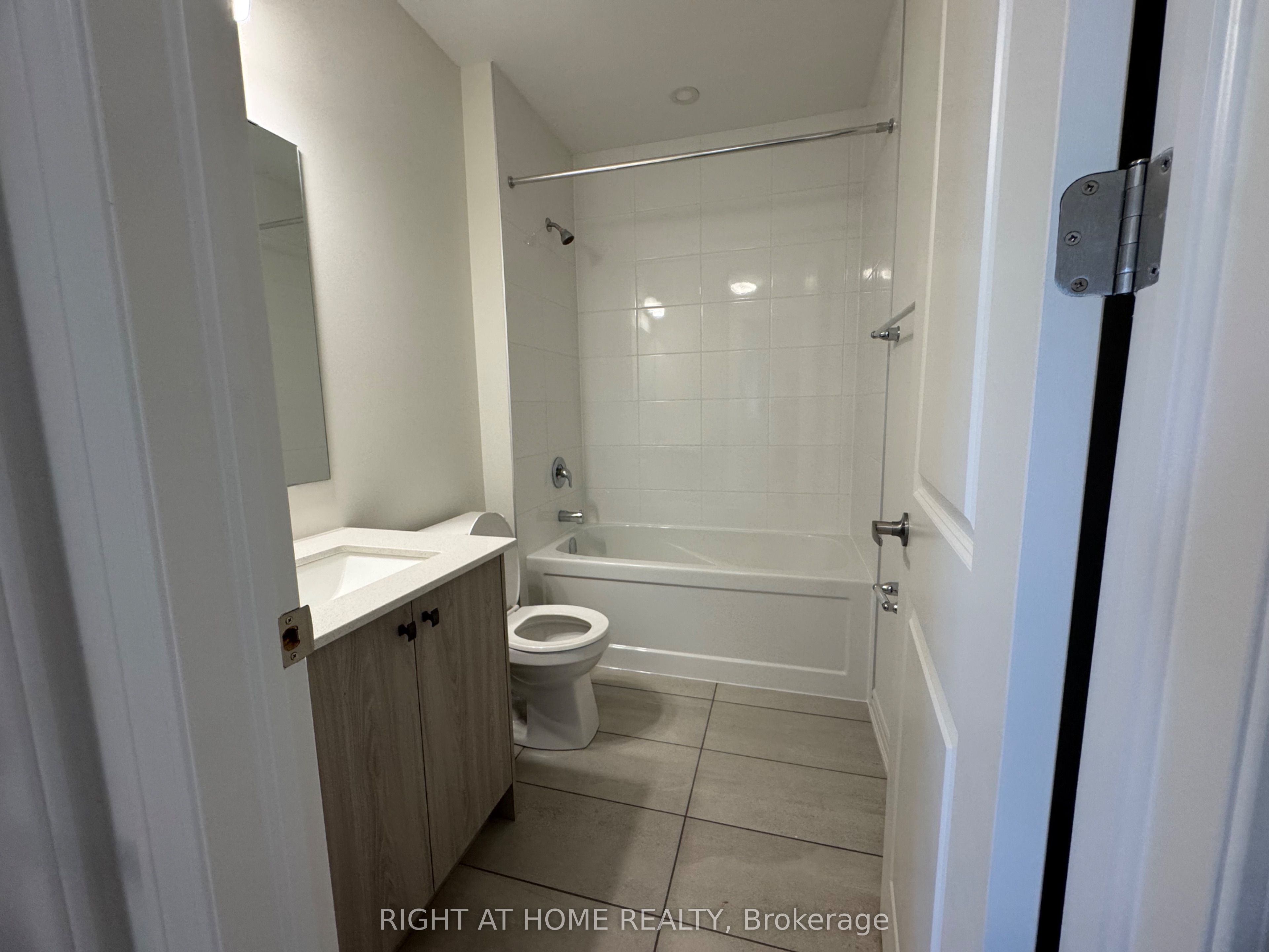 60 Debois Street Main Property Photo 38