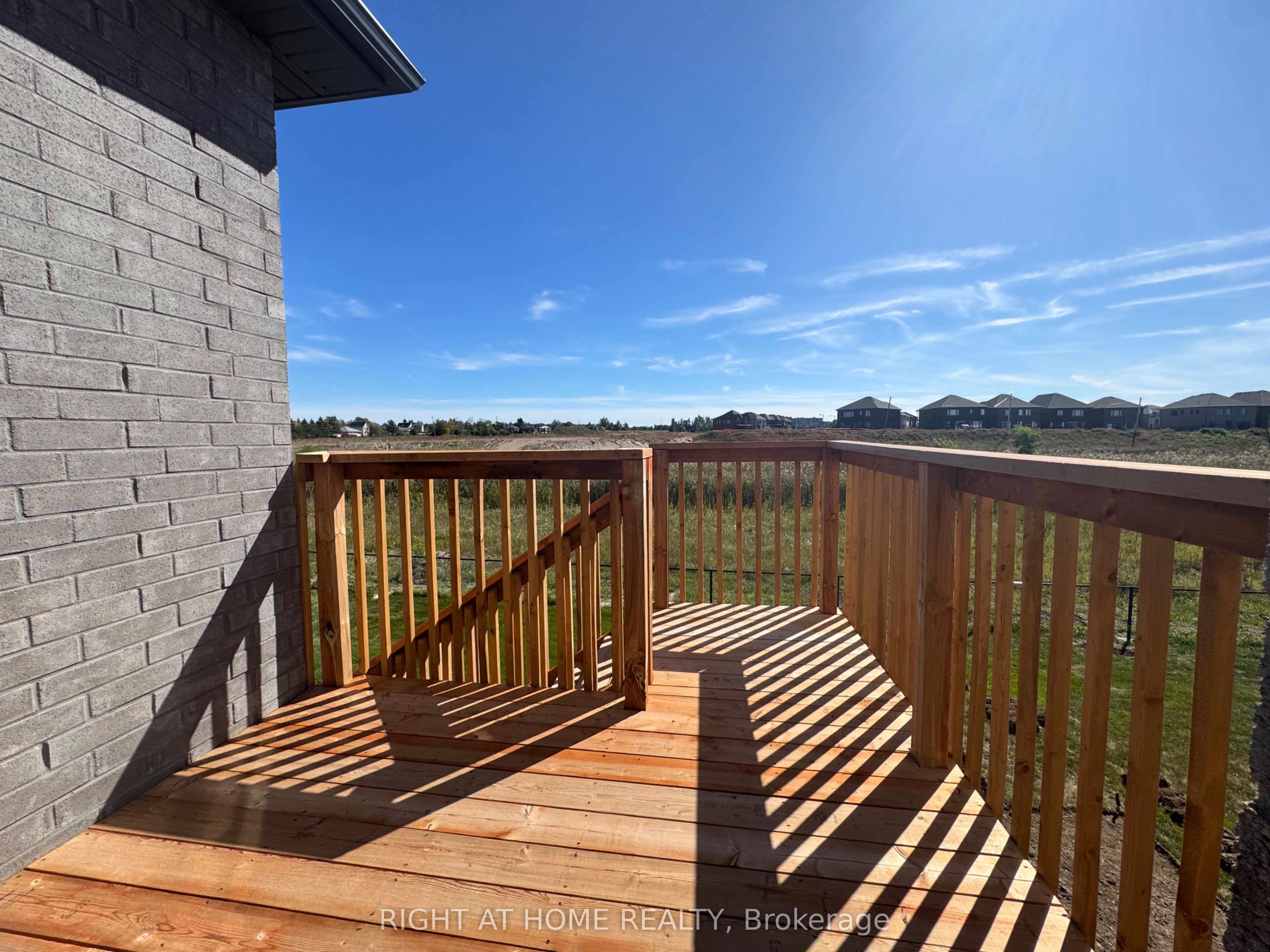 60 Debois Street Main Property Photo 39