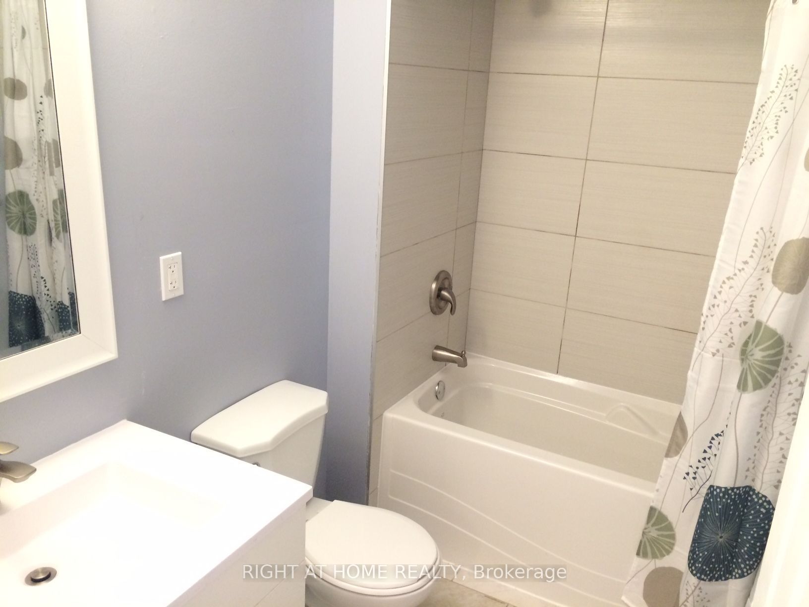 84 Proctor Boulevard Property Photo 11