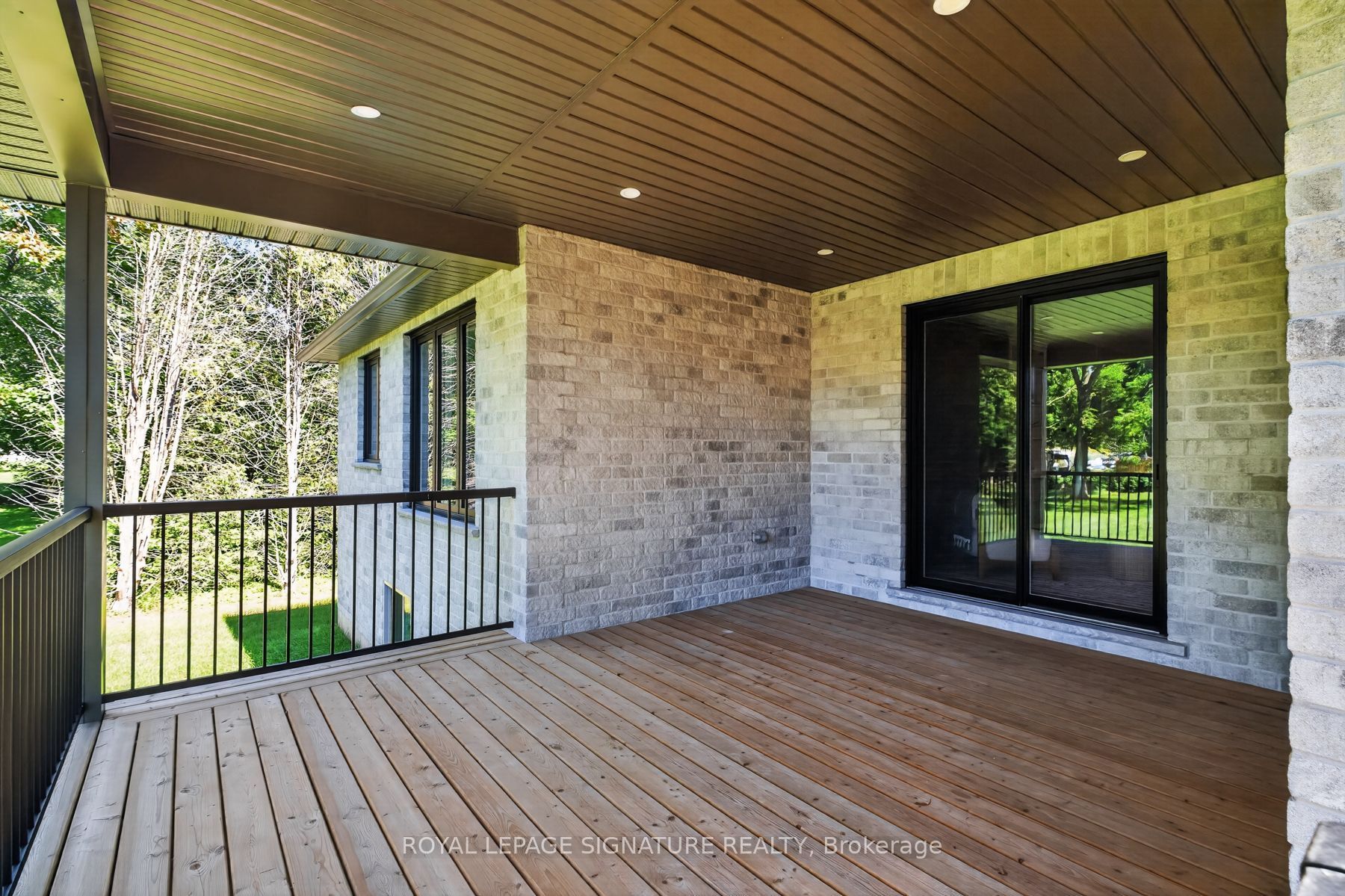 3 Kings Lane Property Photo 47