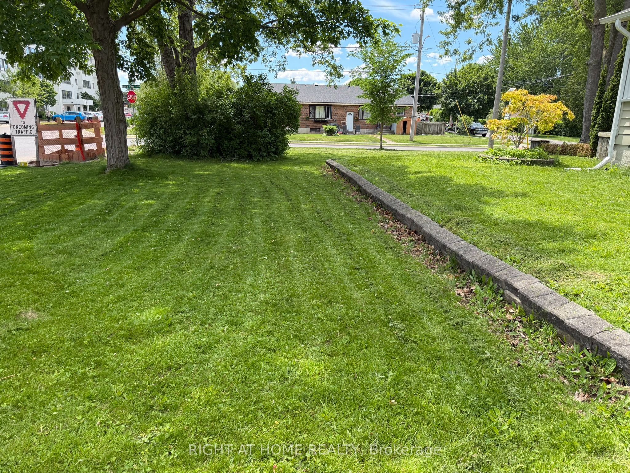 144 Baseline Road W Property Photo 14