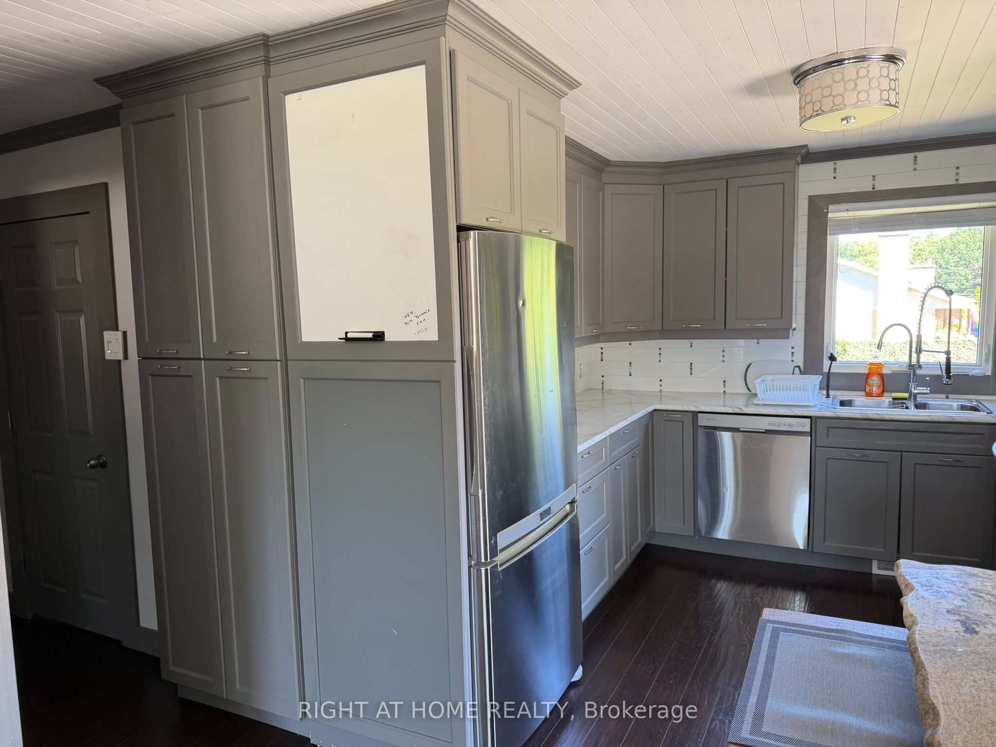 144 Baseline Road W Property Photo 27