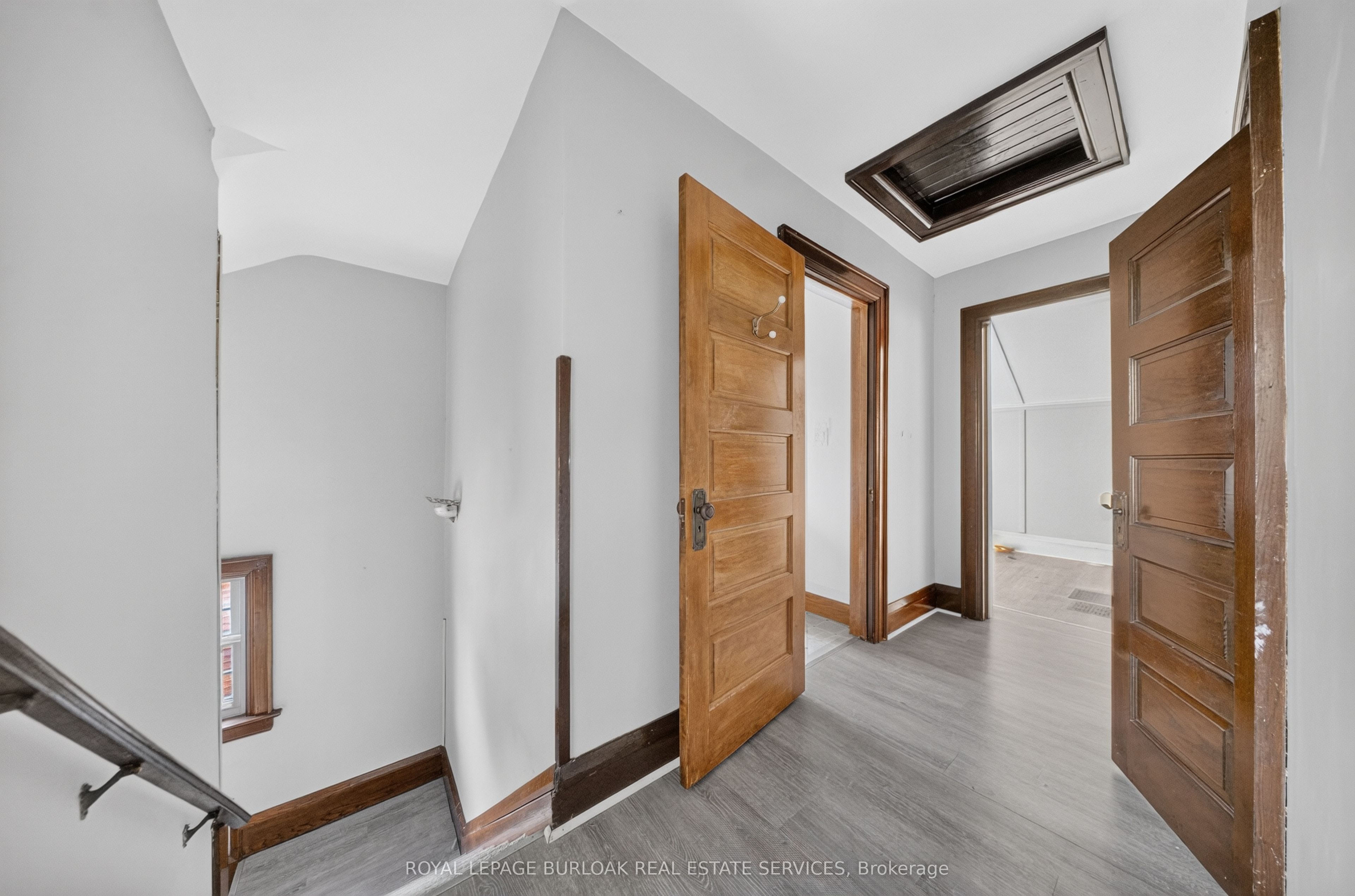 145 Albert Street W Property Photo 12