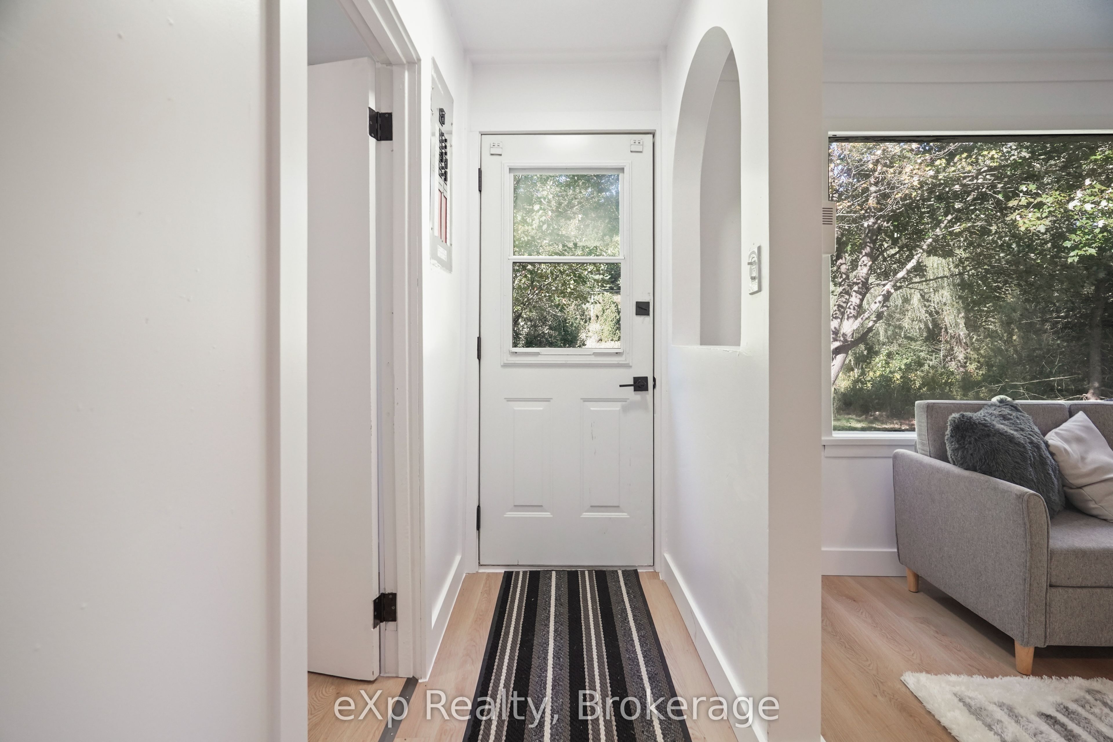 5700 17 Highway Property Photo 3