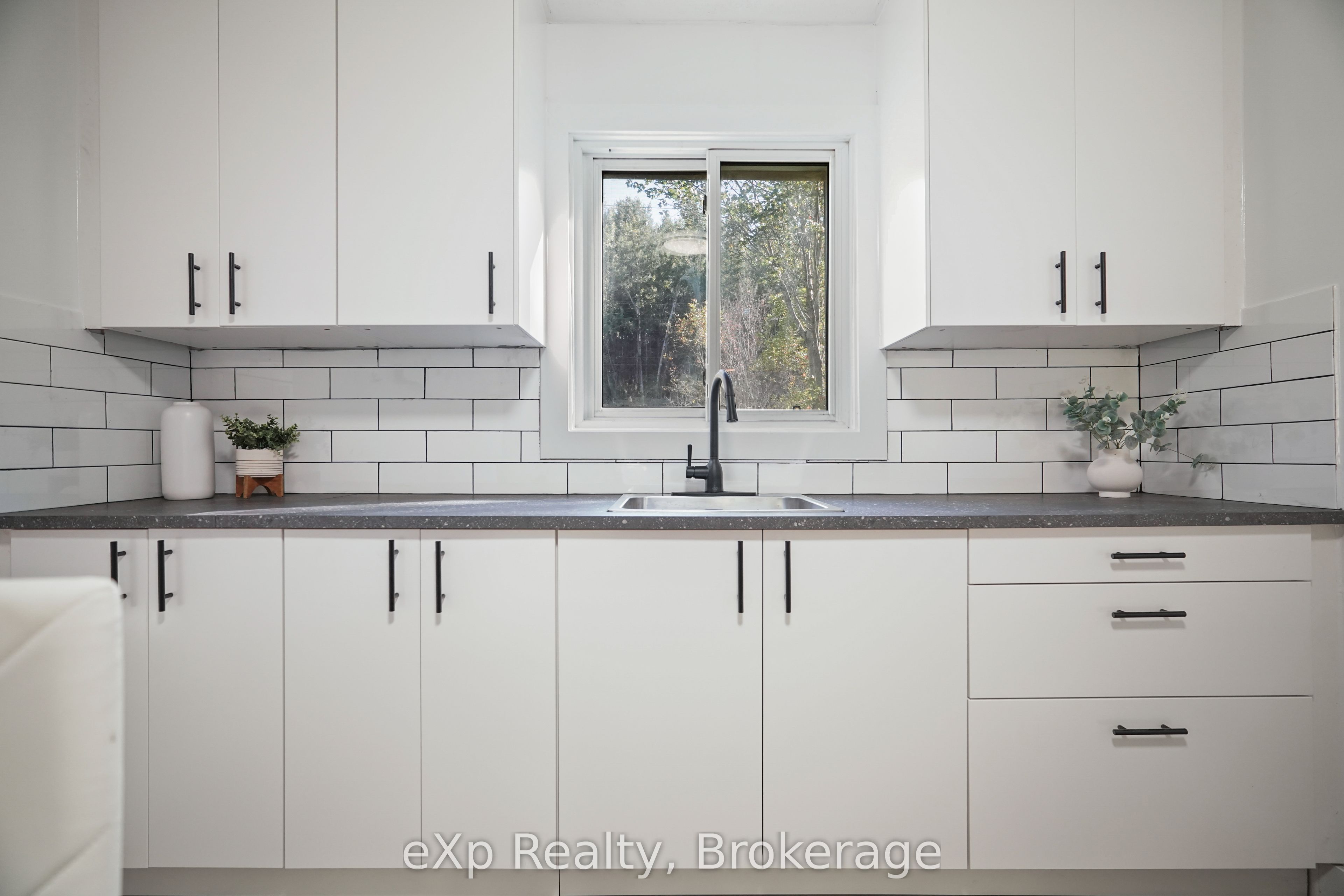 5700 17 Highway Property Photo 20
