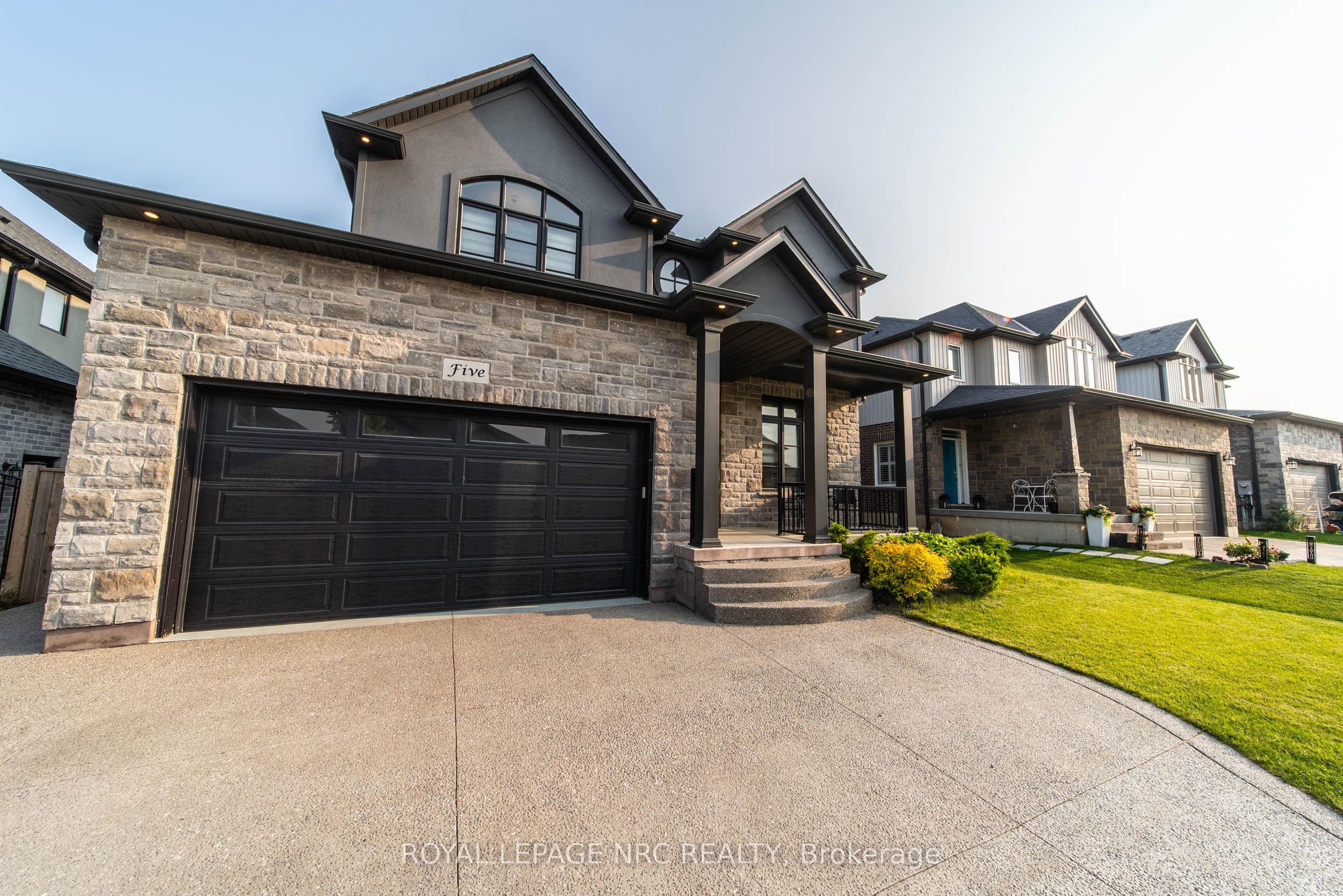 5 Autumn Avenue Property Photo 35