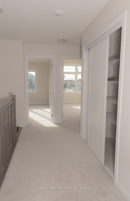 386 Barker Parkway Property Photo 15