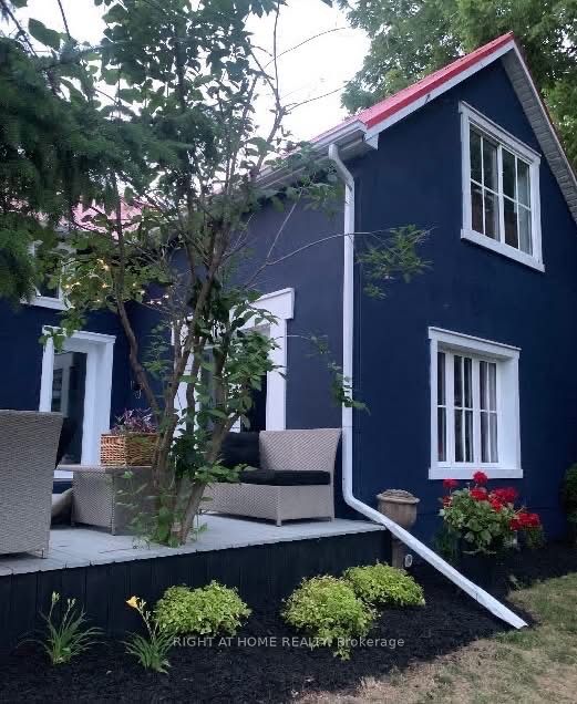 393 Canboro Road Property Photo 4