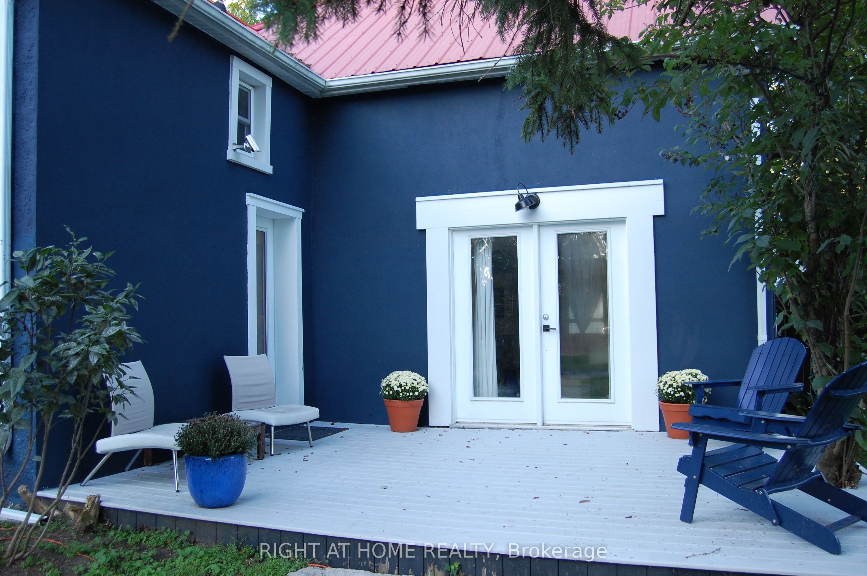 393 Canboro Road Property Photo 5