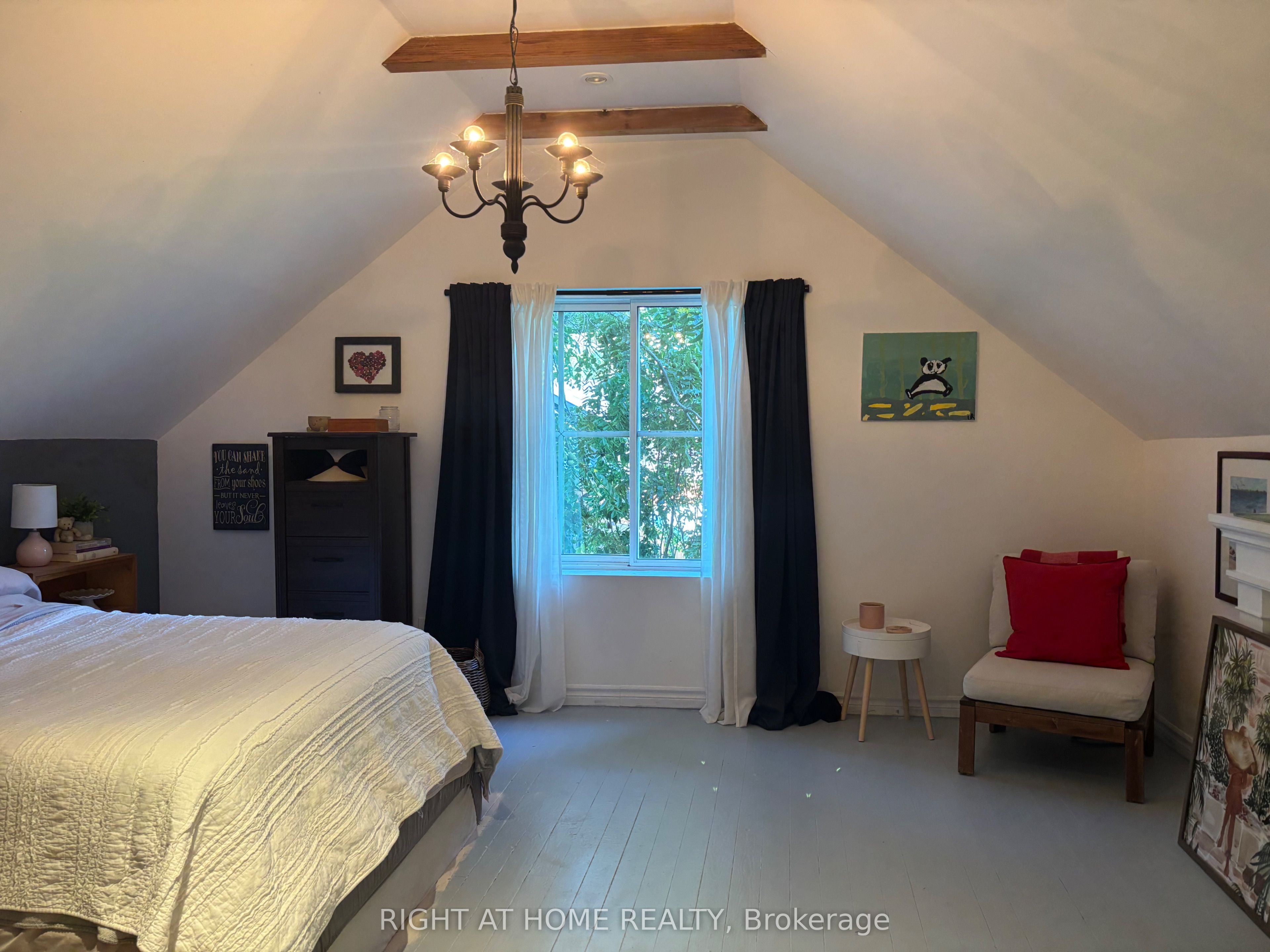393 Canboro Road Property Photo 14