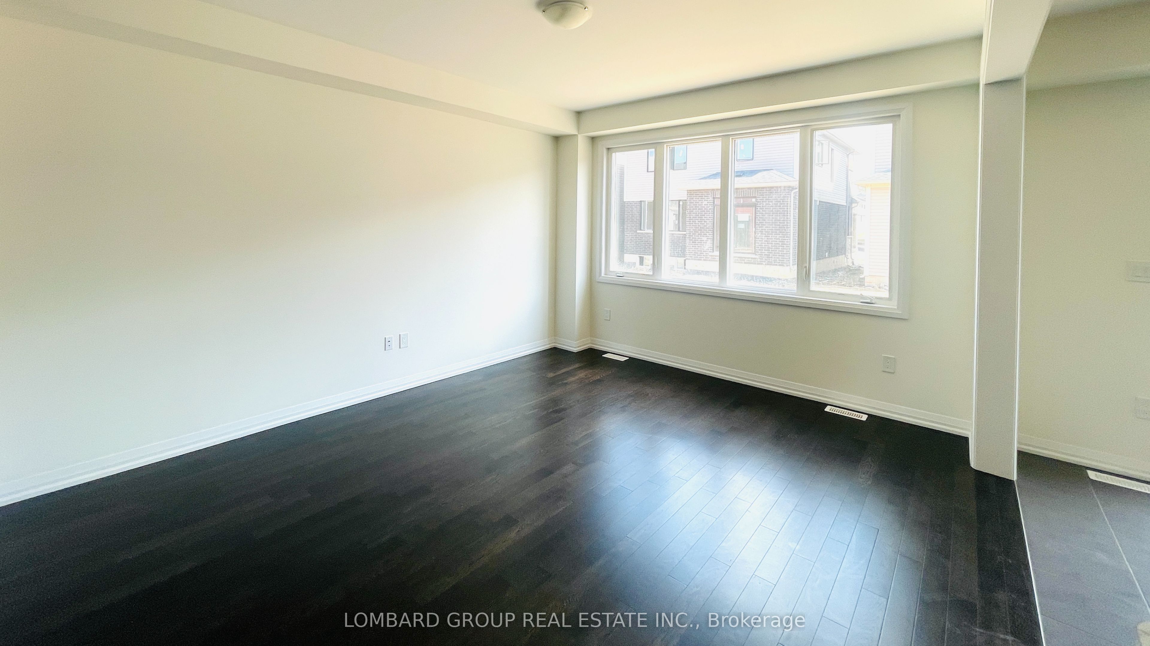 100 Lillian Way Property Photo 7
