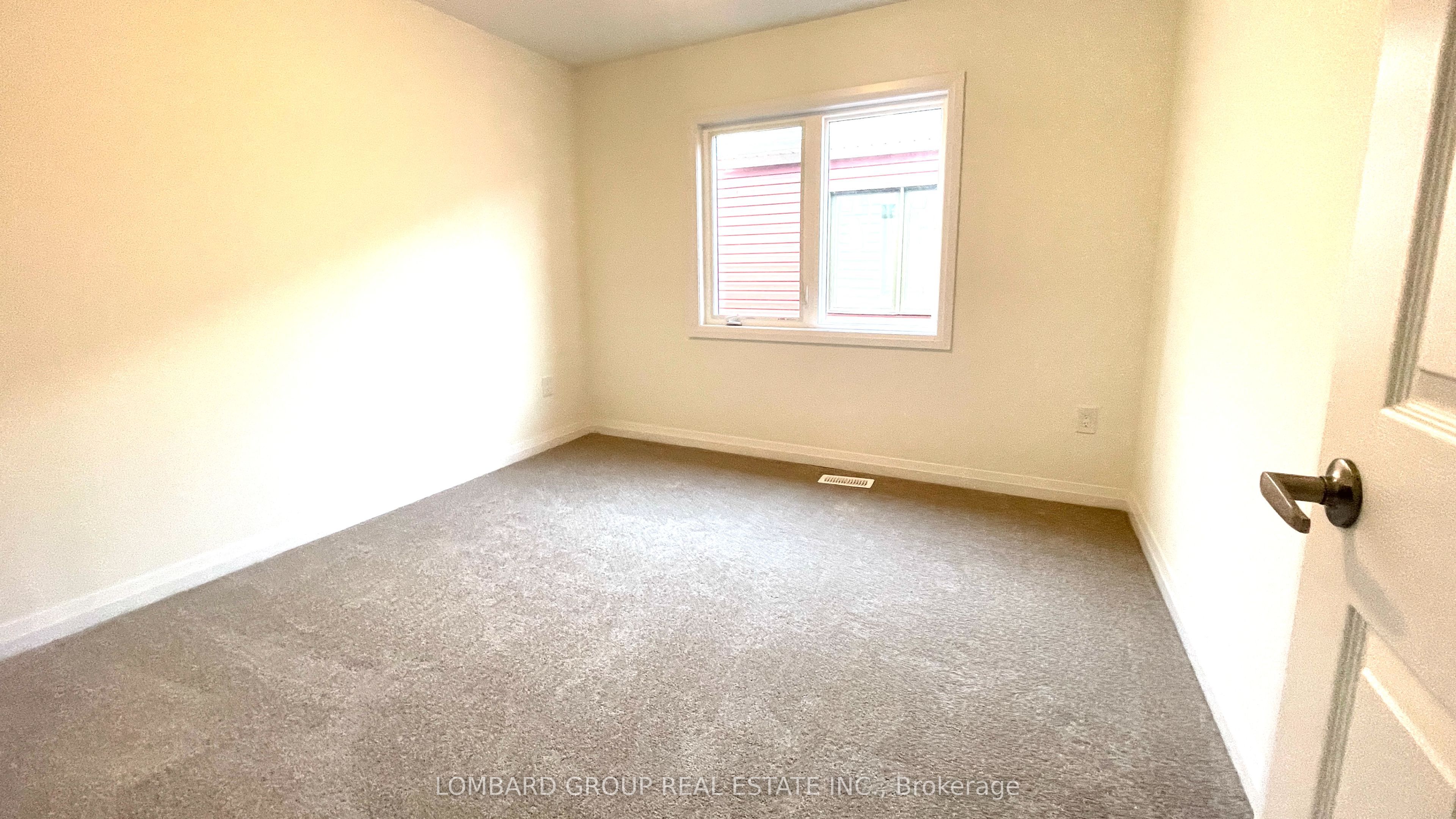 100 Lillian Way Property Photo 18
