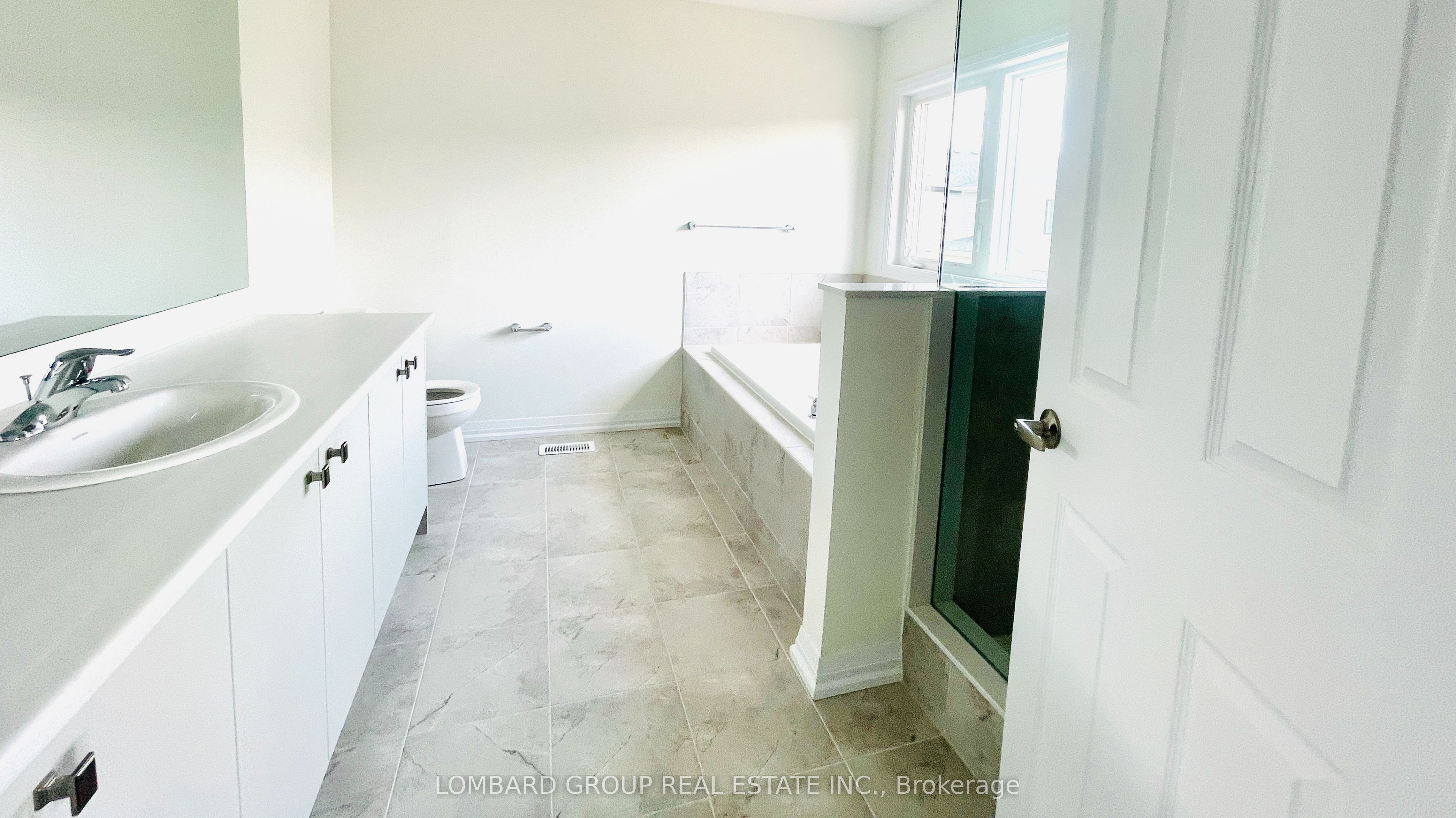 100 Lillian Way Property Photo 25