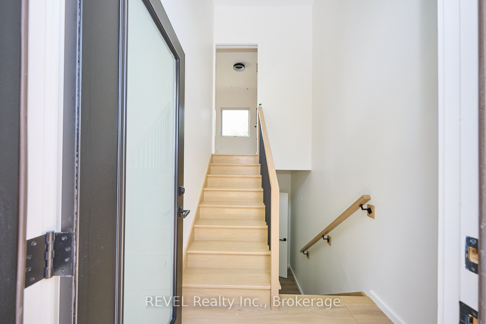 5361 Valley Way Unit 2 Property Photo 6