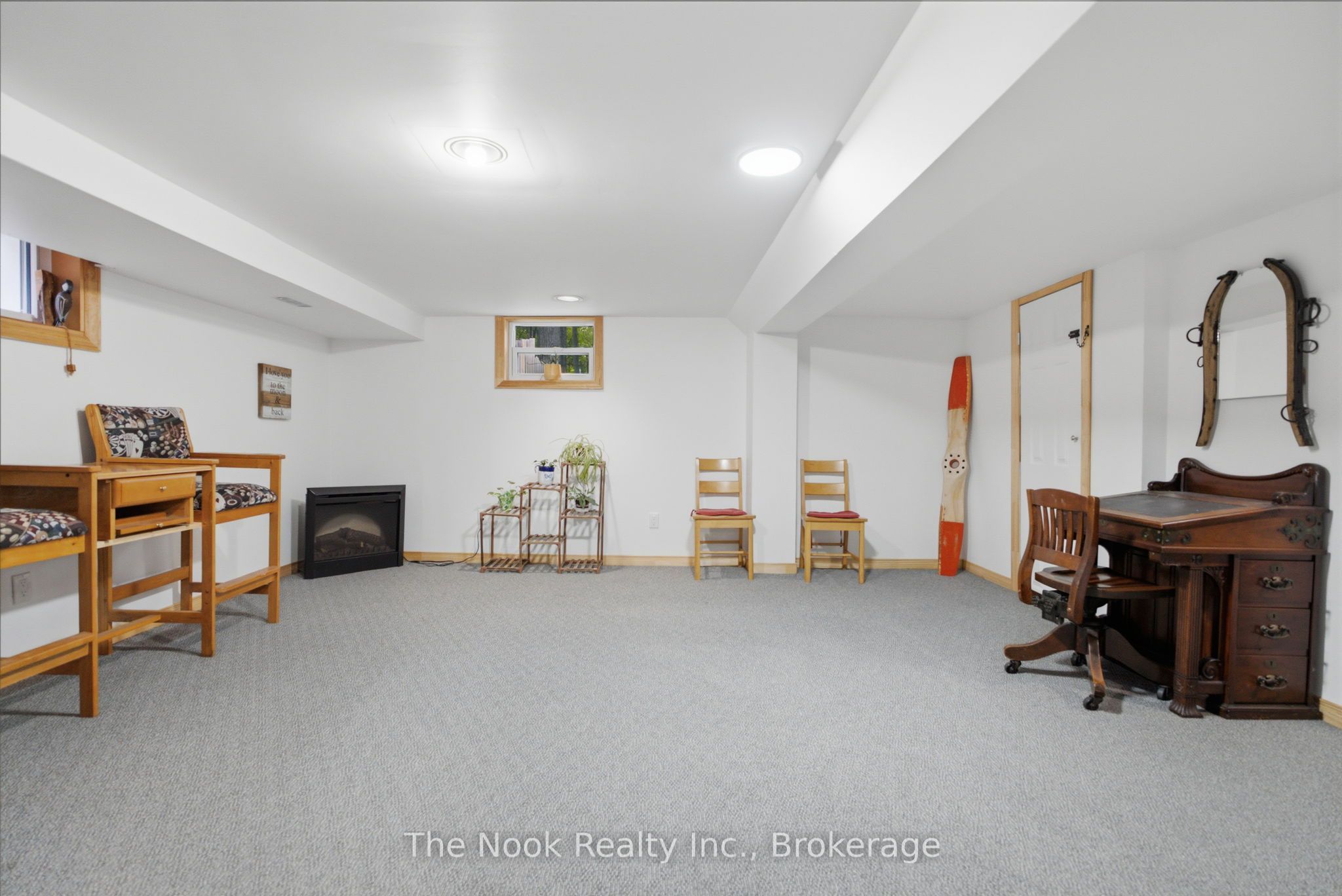 5203 Valleyview Crescent Property Photo 34