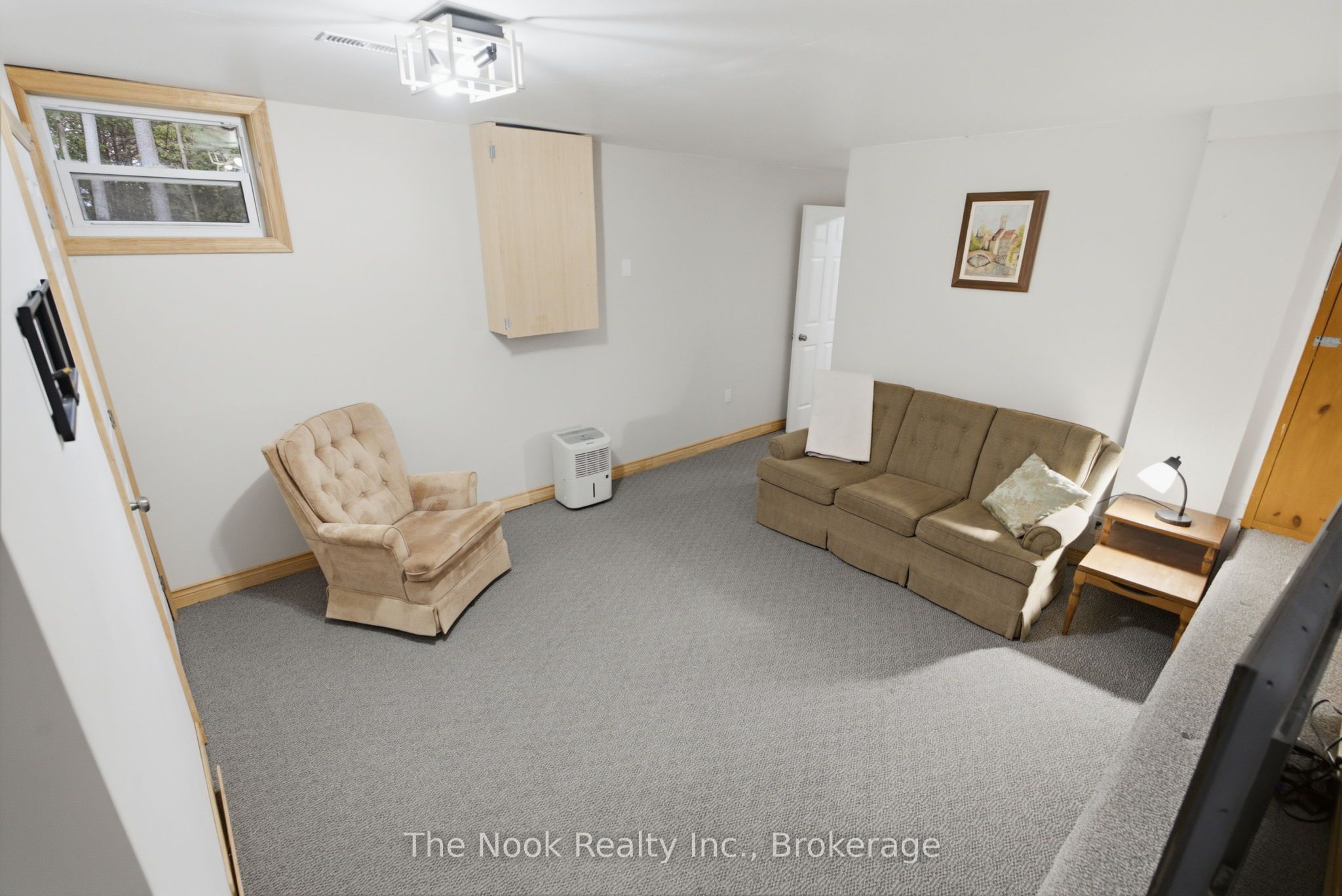 5203 Valleyview Crescent Property Photo 35