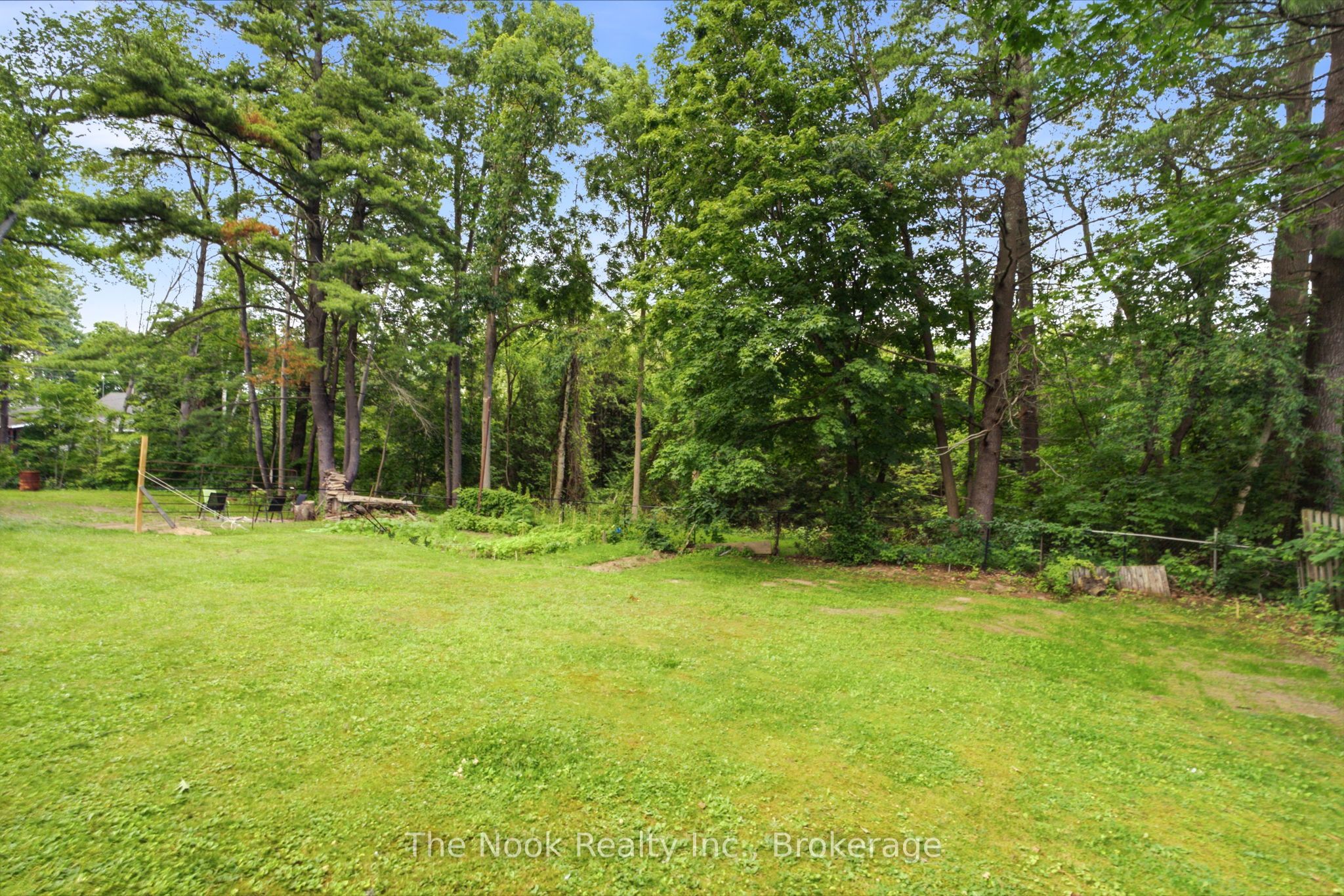 5203 Valleyview Crescent Property Photo 47