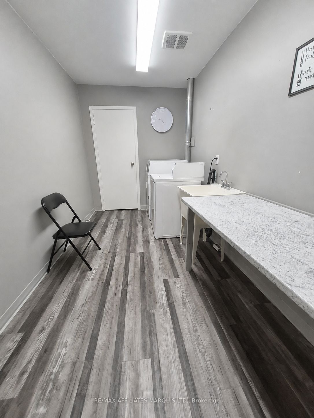 220 Kenyon Street W 302 Property Photo 8